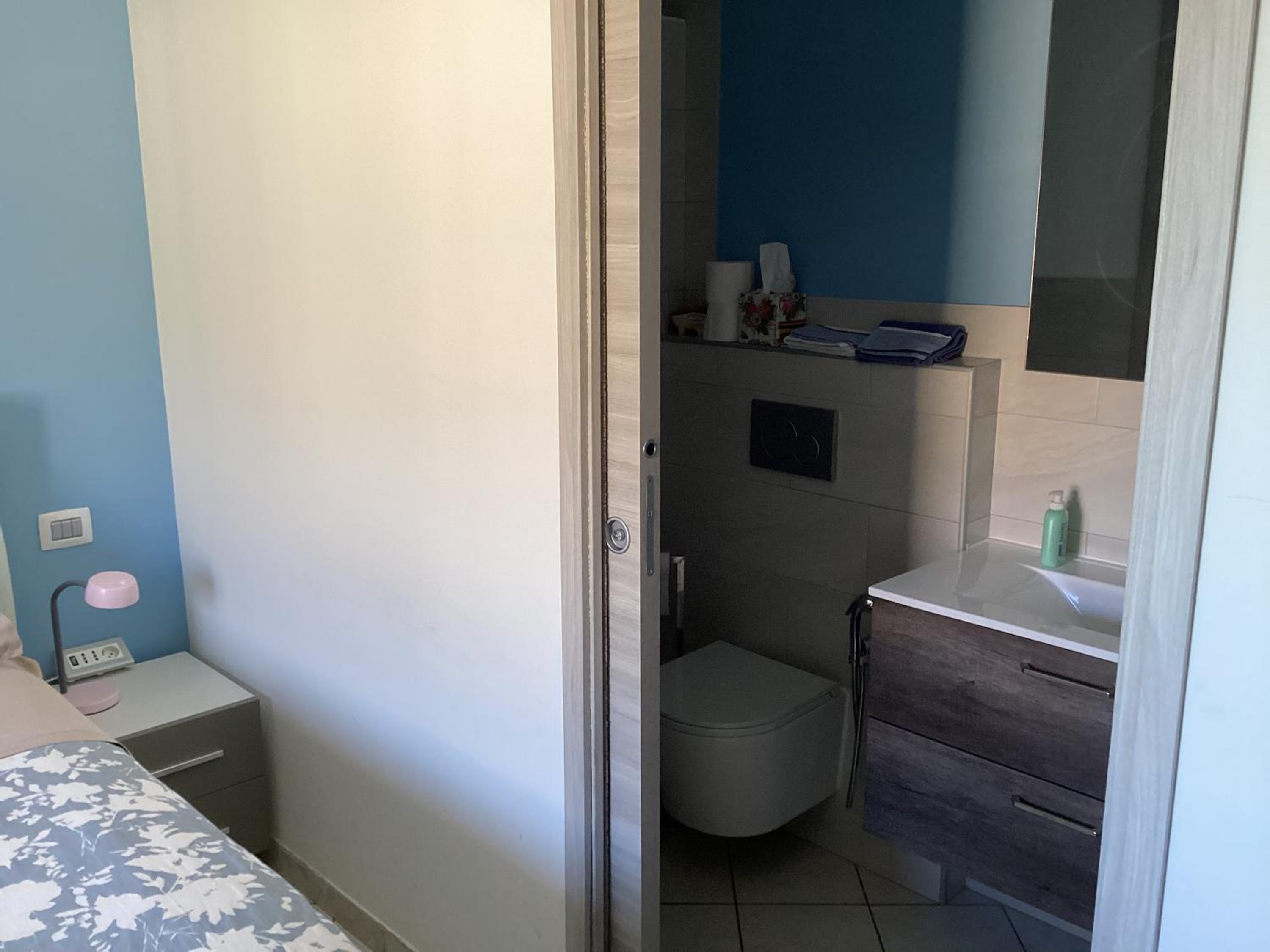 Double Room with Private Bathroom photo 2