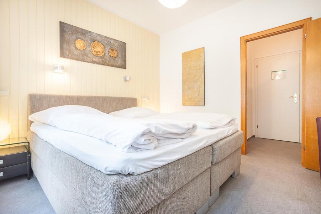 Double Room - Photo 2