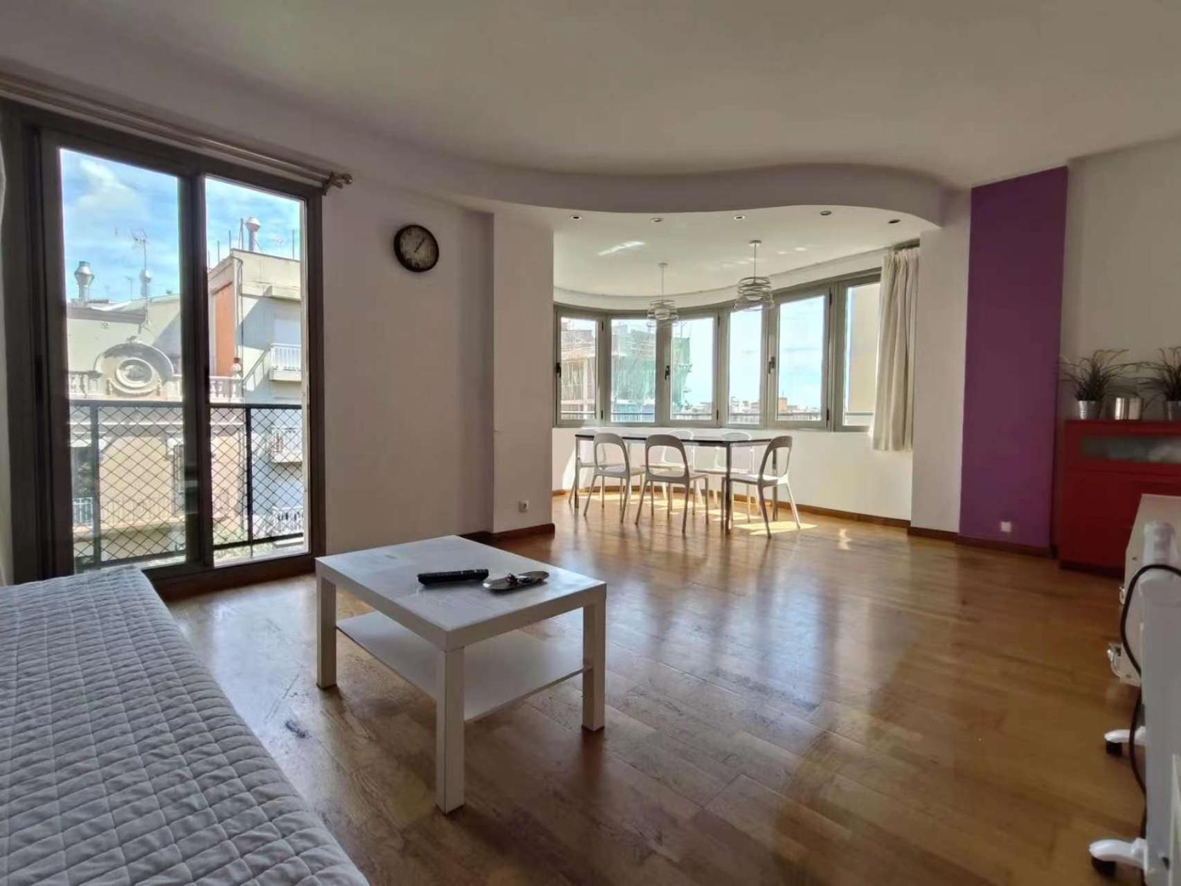 Apartamento de cuatro habitaciones