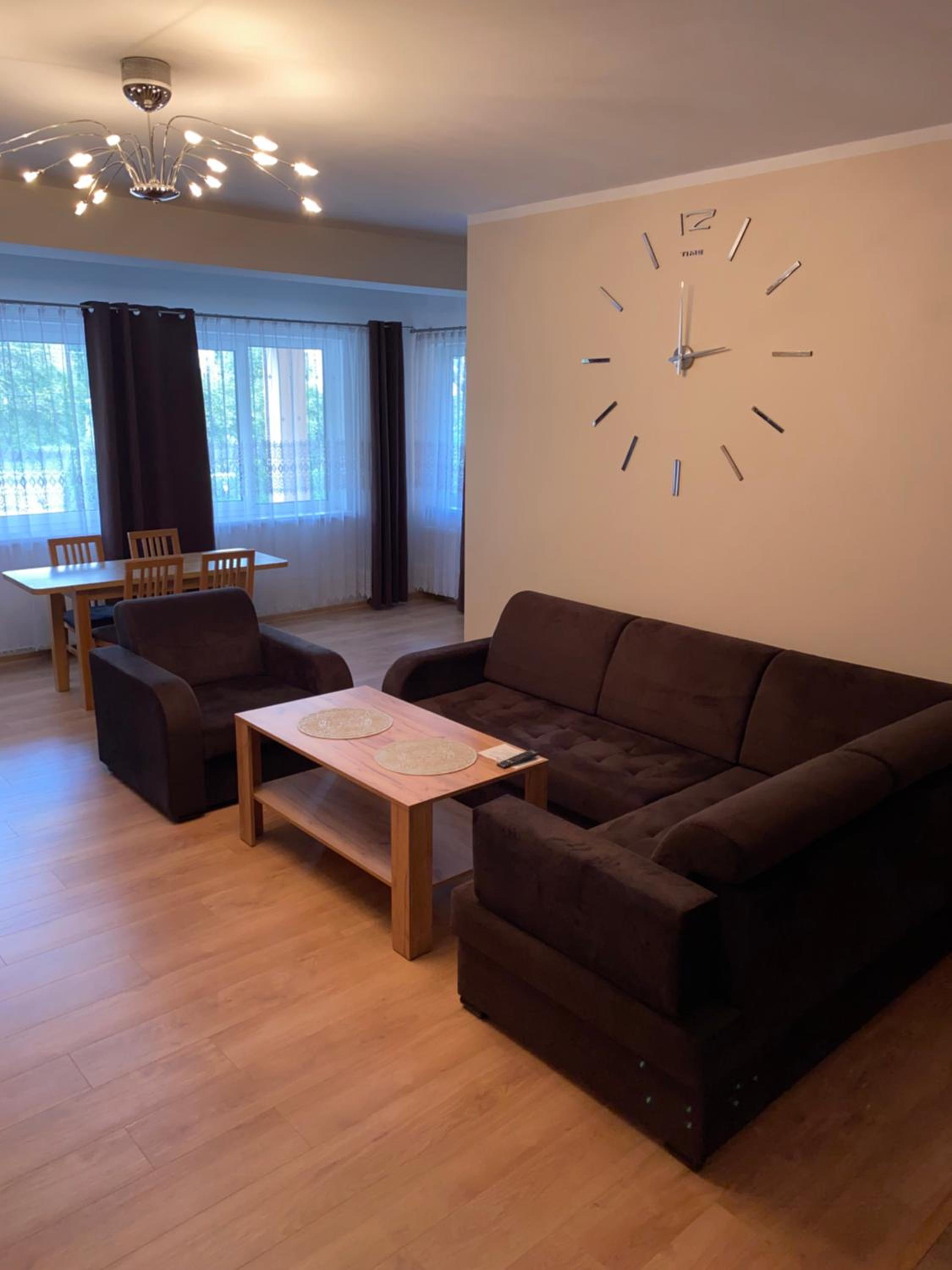 Apartment photo 2