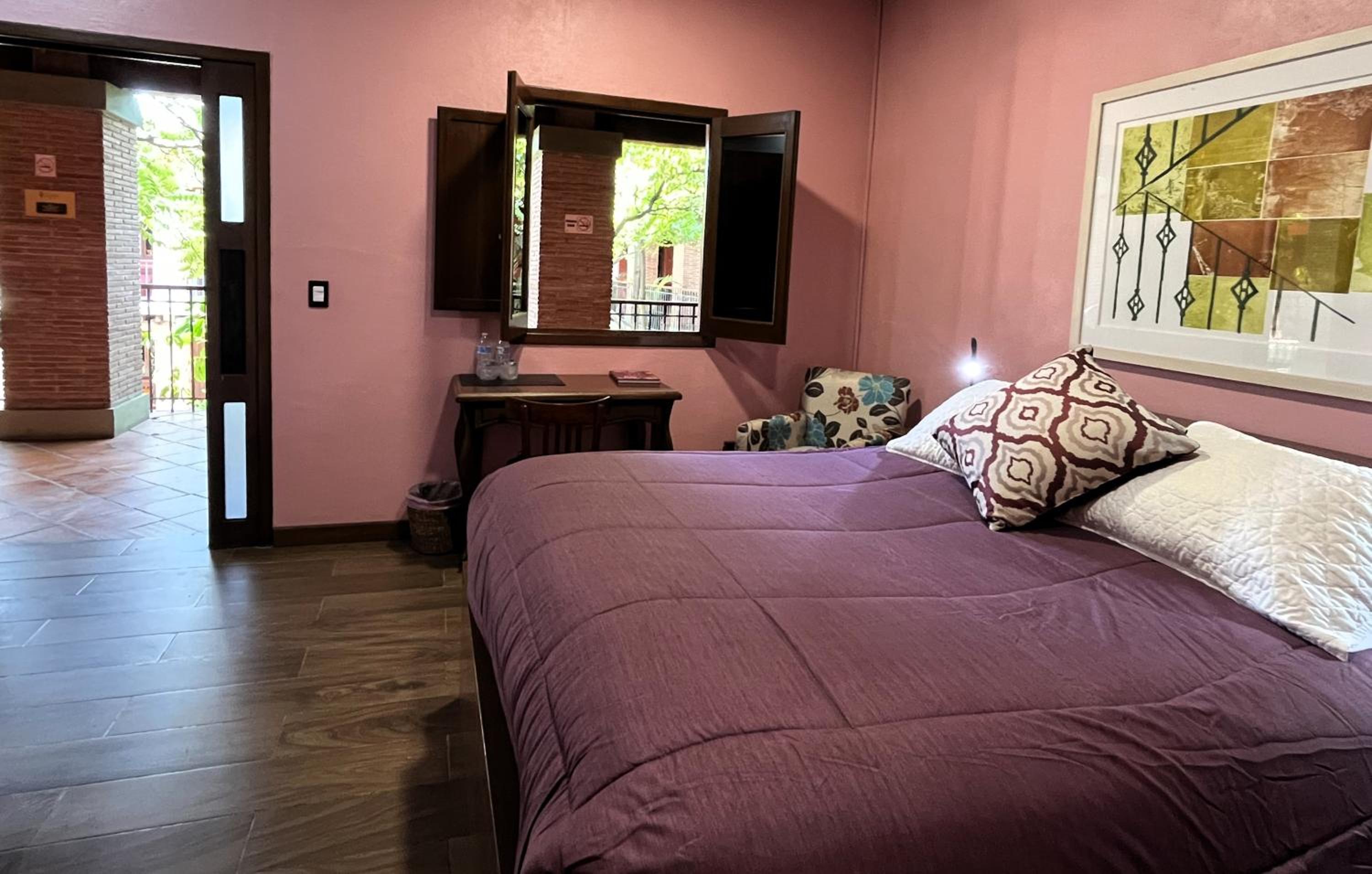 Standard Double Room - Photo 4