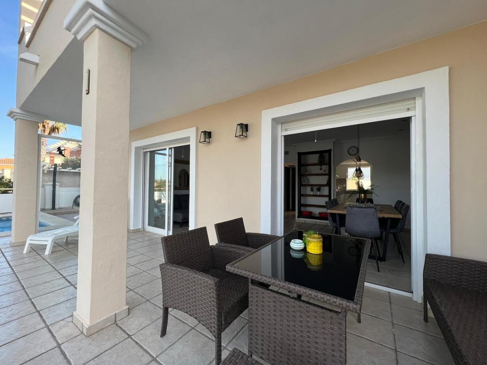 Three-Bedroom Villa photo 3