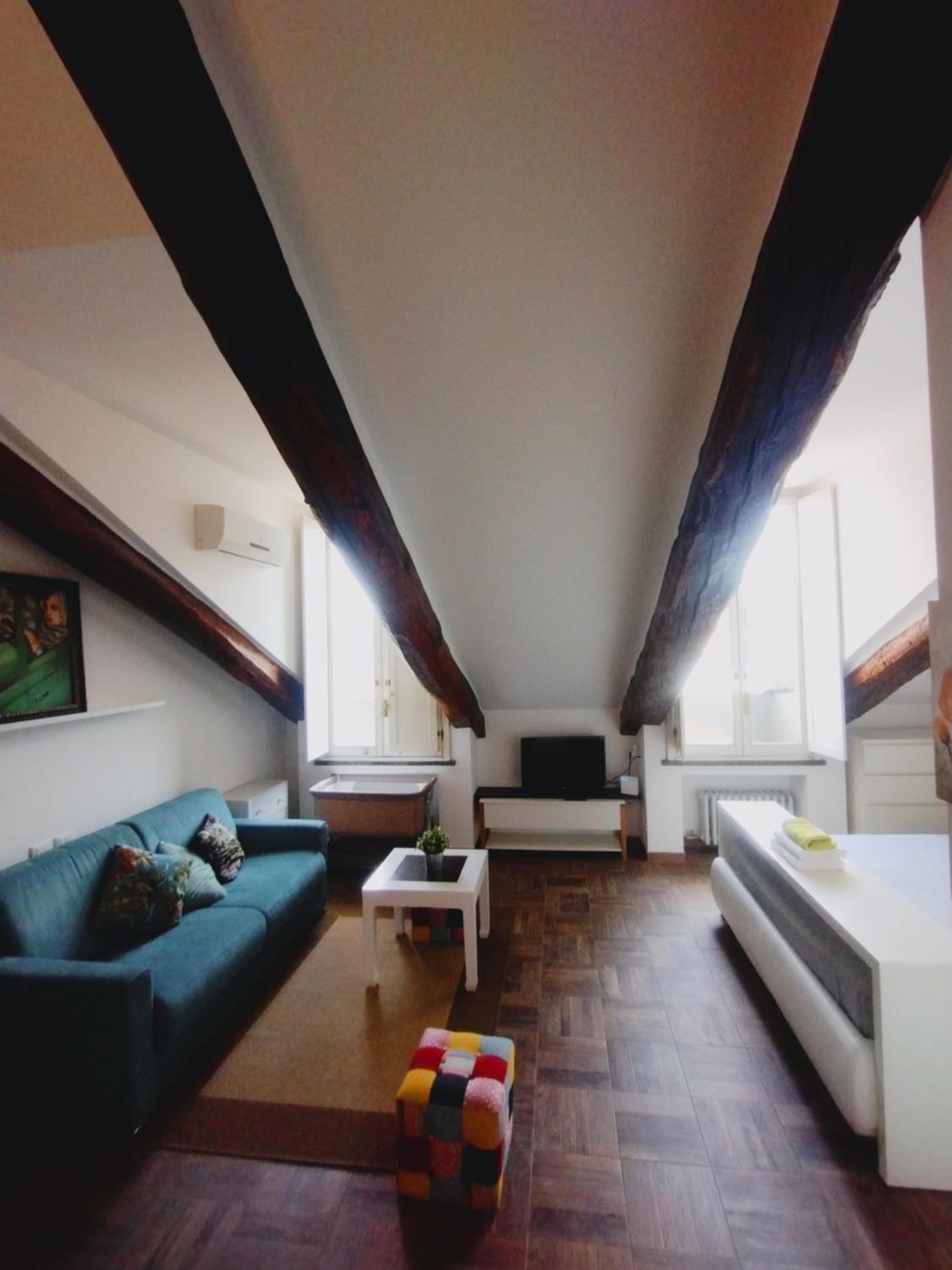 One-Bedroom Apartment - Photo 6