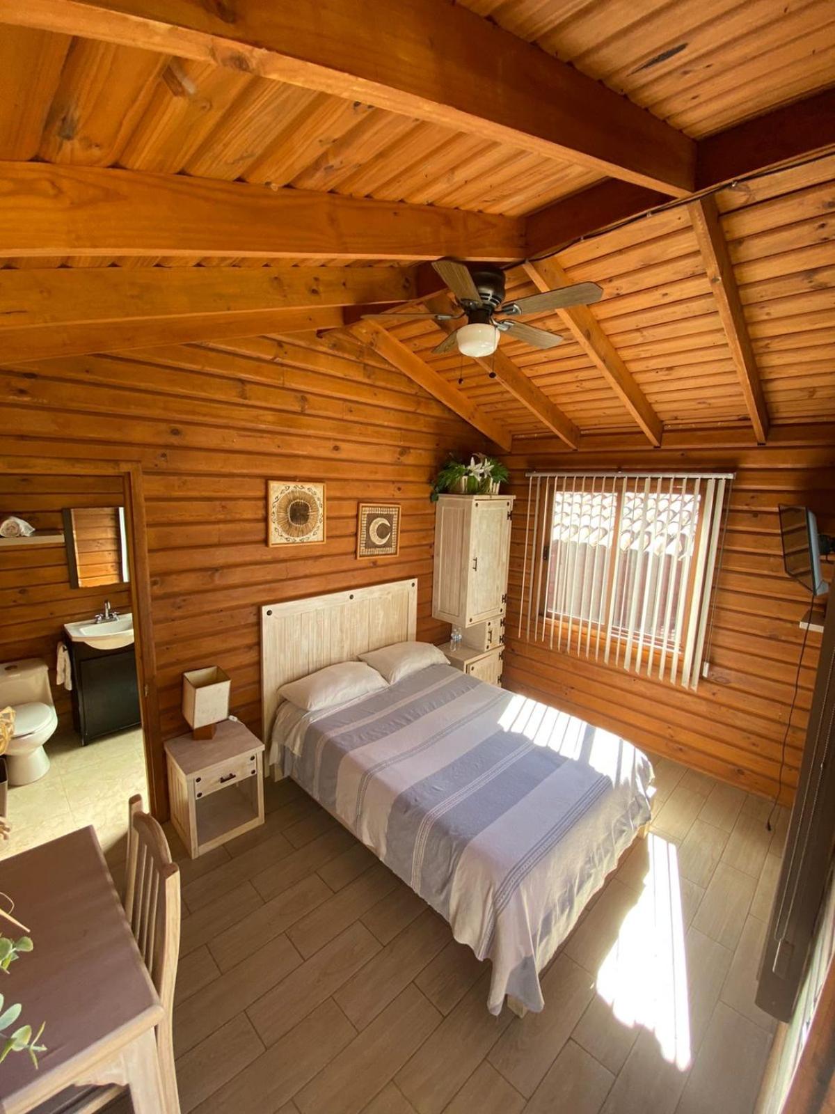 Double Room - Photo 4