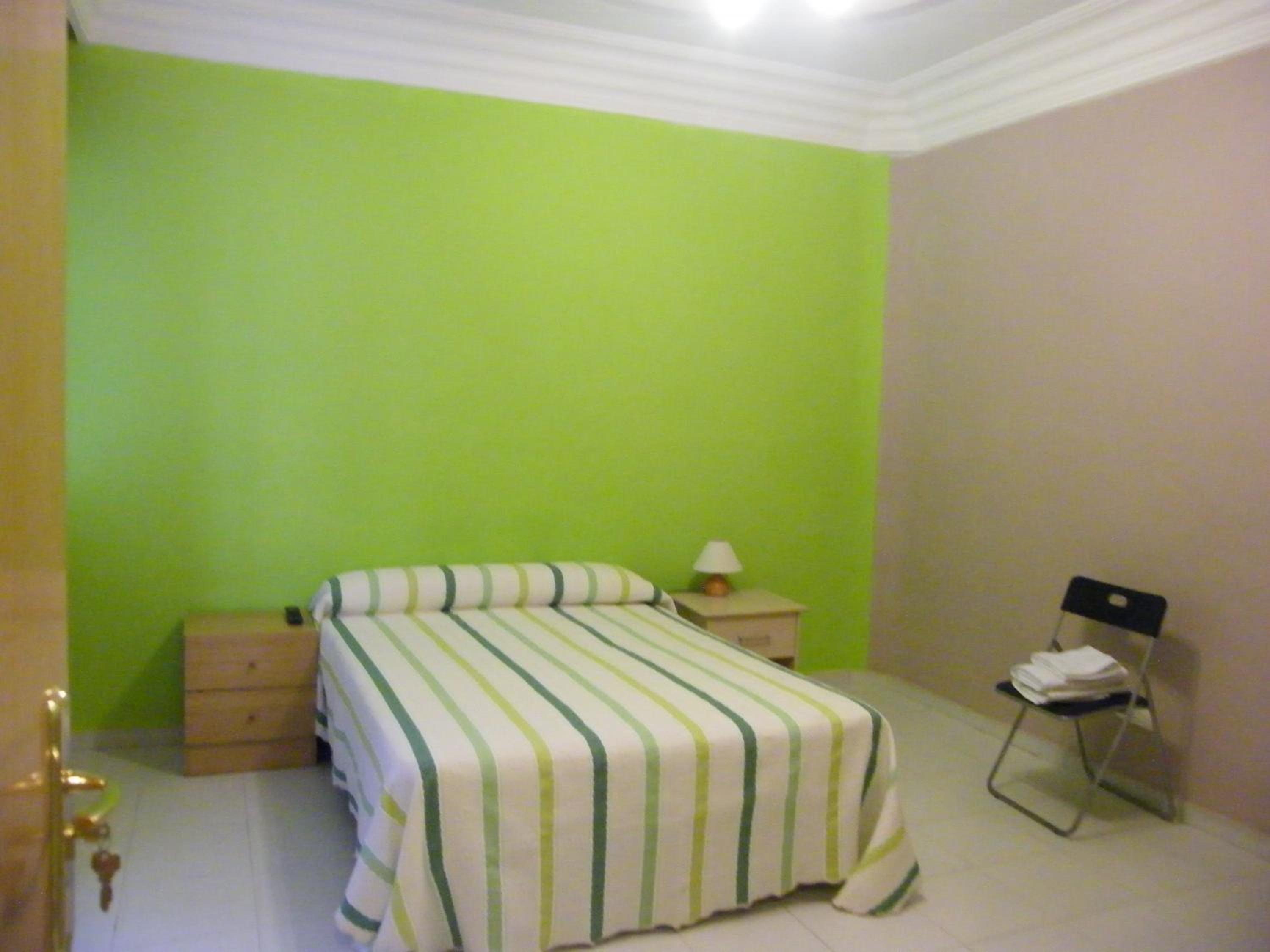 Double or Twin Room - Photo 3