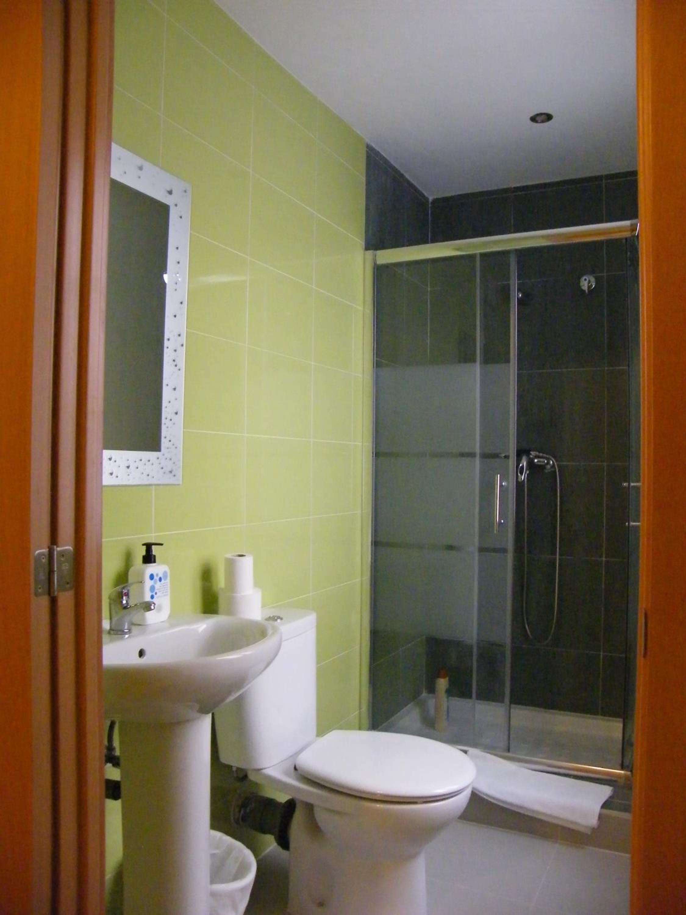 Double or Twin Room - Photo 2