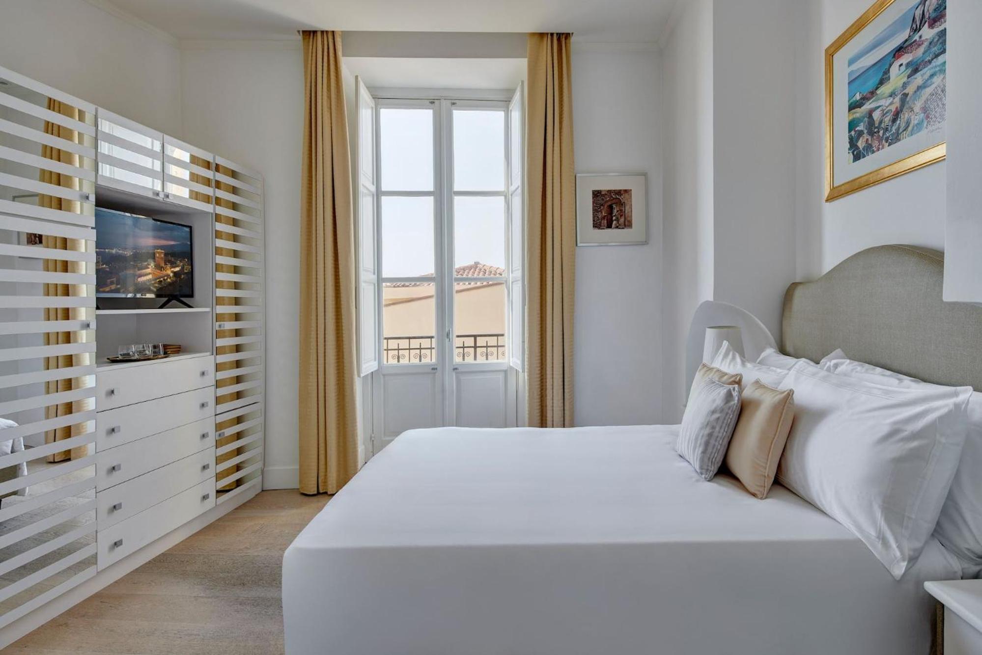 Superior Double Room - Photo 2