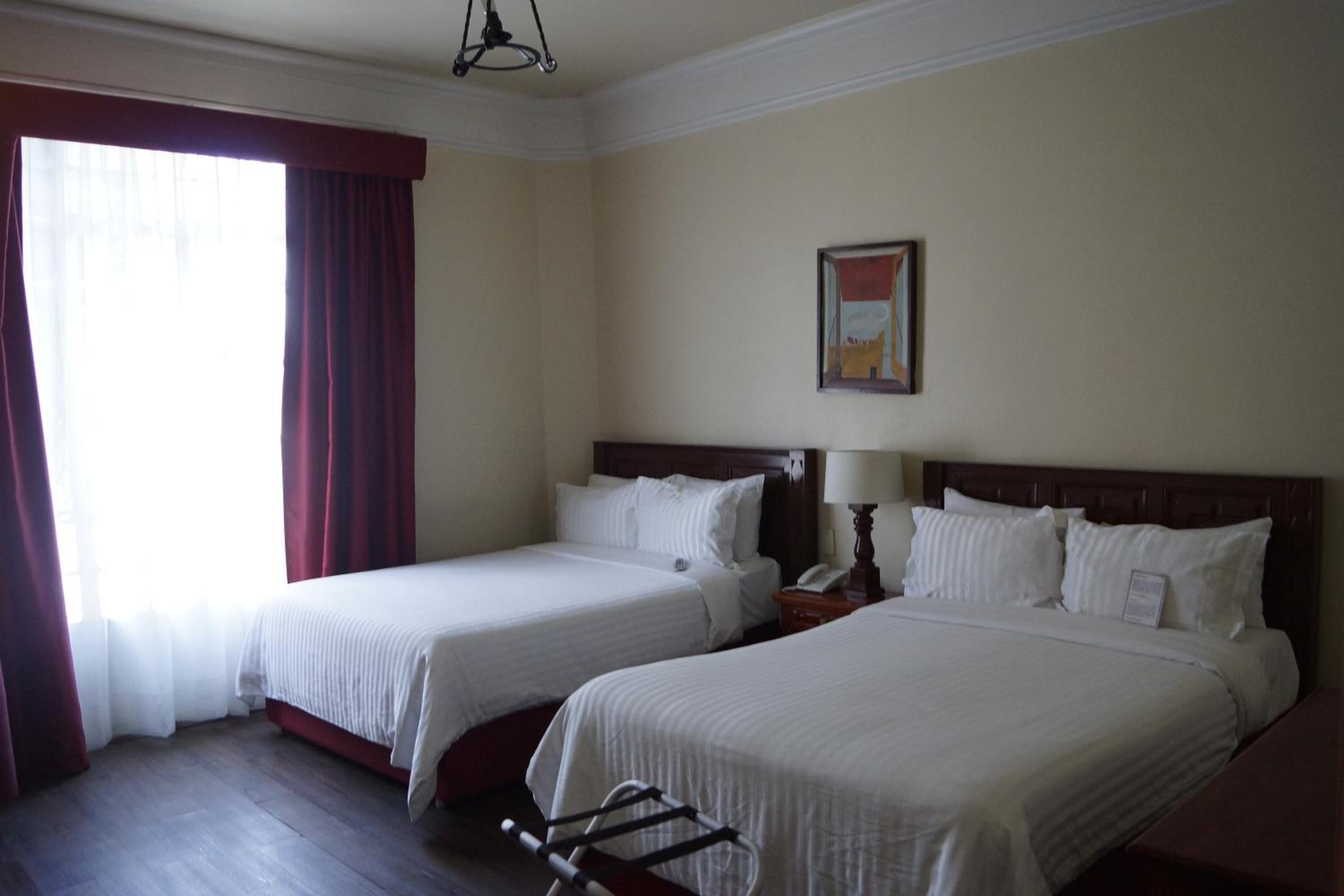 Double Room - Photo 3
