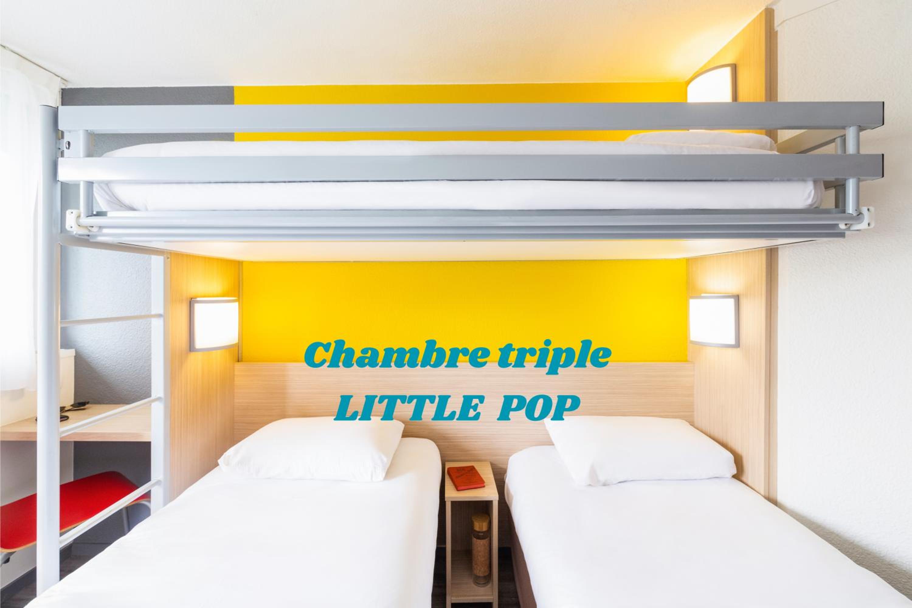 Economy Triple Room - Photo 7