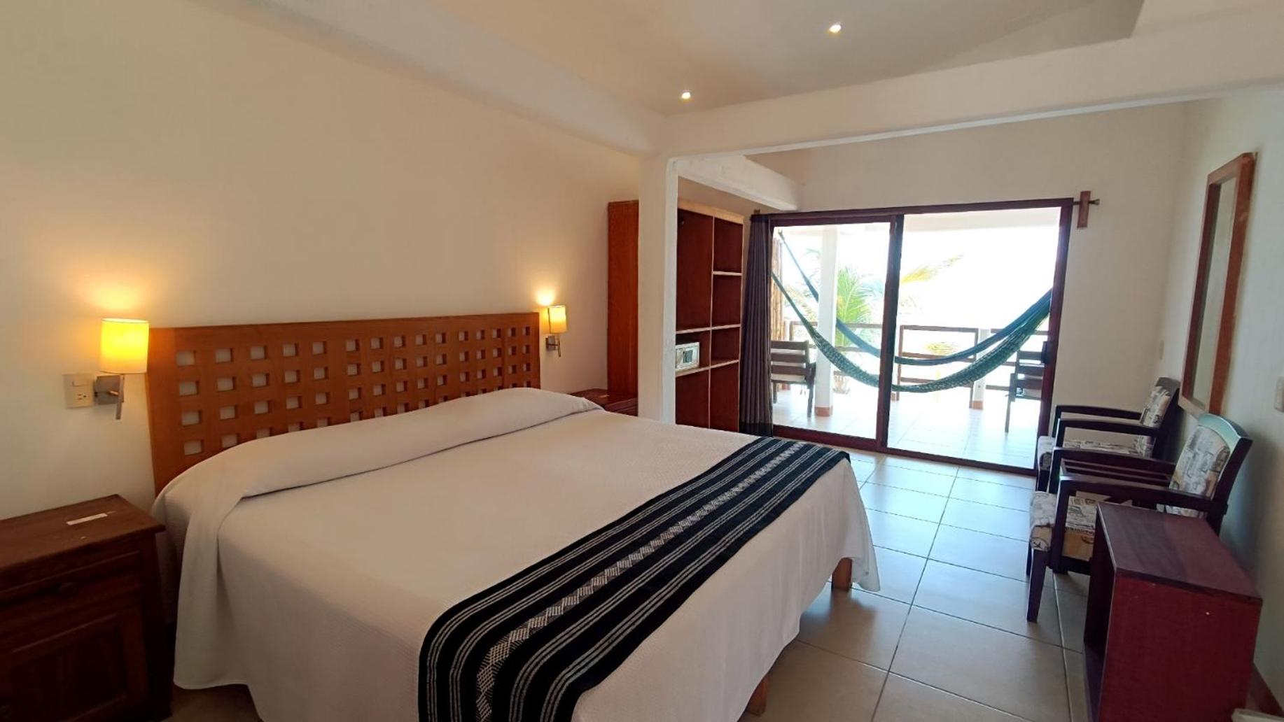 Double Room with Balcony and Sea View