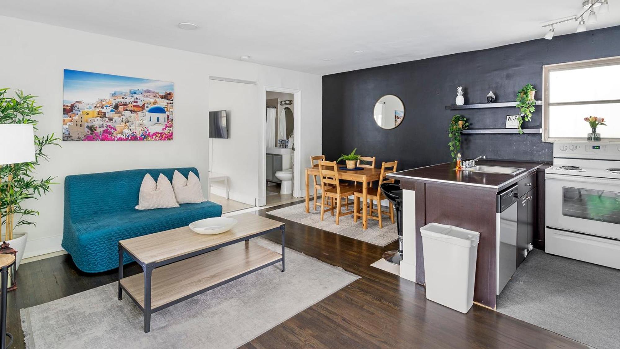 Apartment photo 1