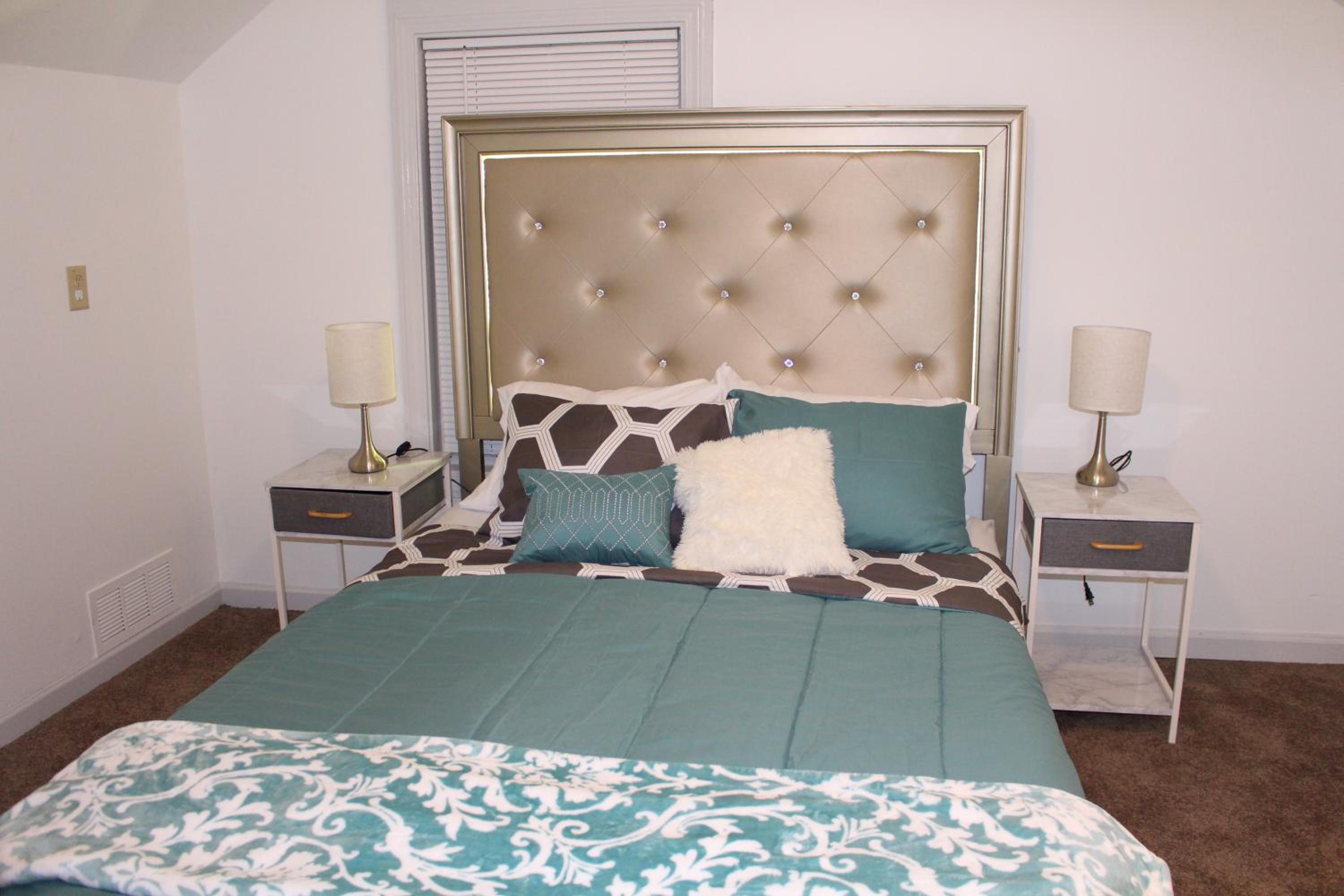 Double Room with Shared Bathroom