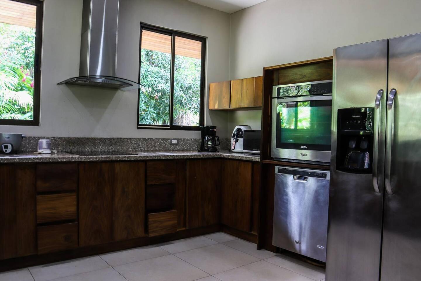 Three-Bedroom House photo 2