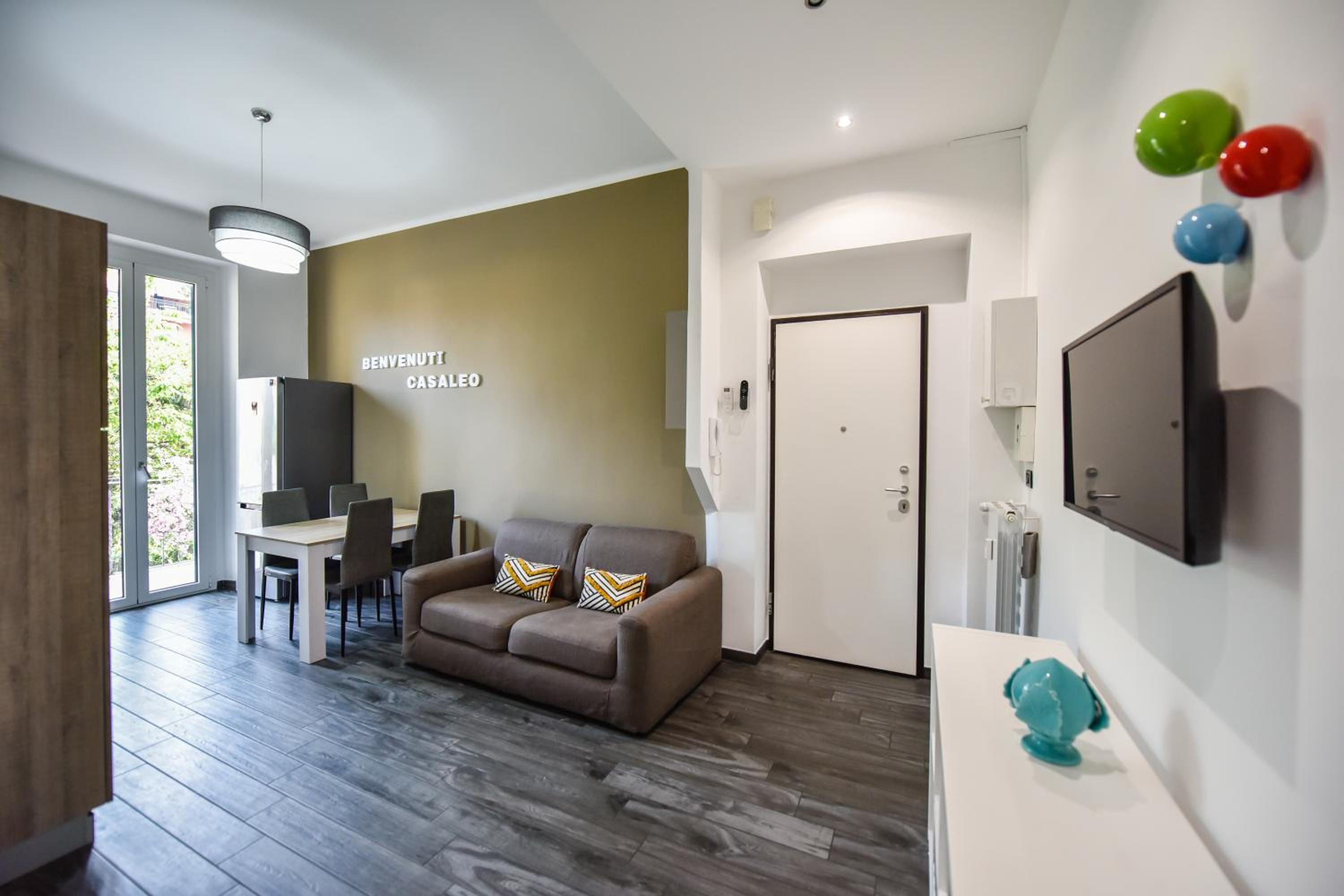 One-Bedroom Apartment