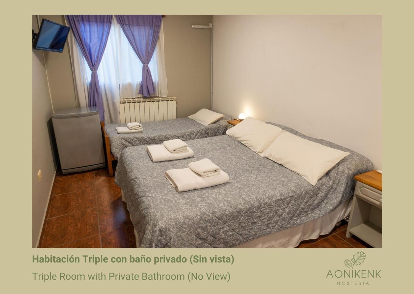 Triple Room with Private Bathroom photo 2
