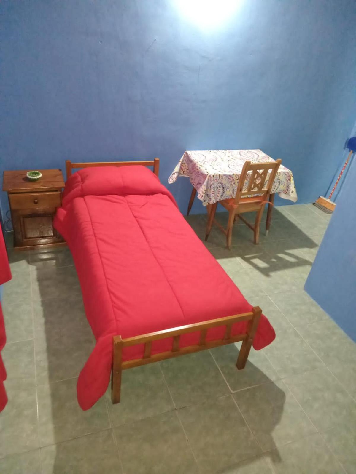Single Room with Private Bathroom photo 2