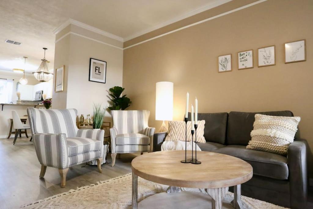 Apartment photo 1