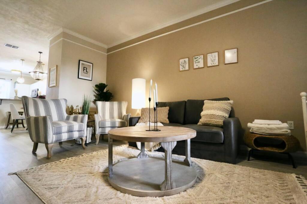 Apartment photo 2