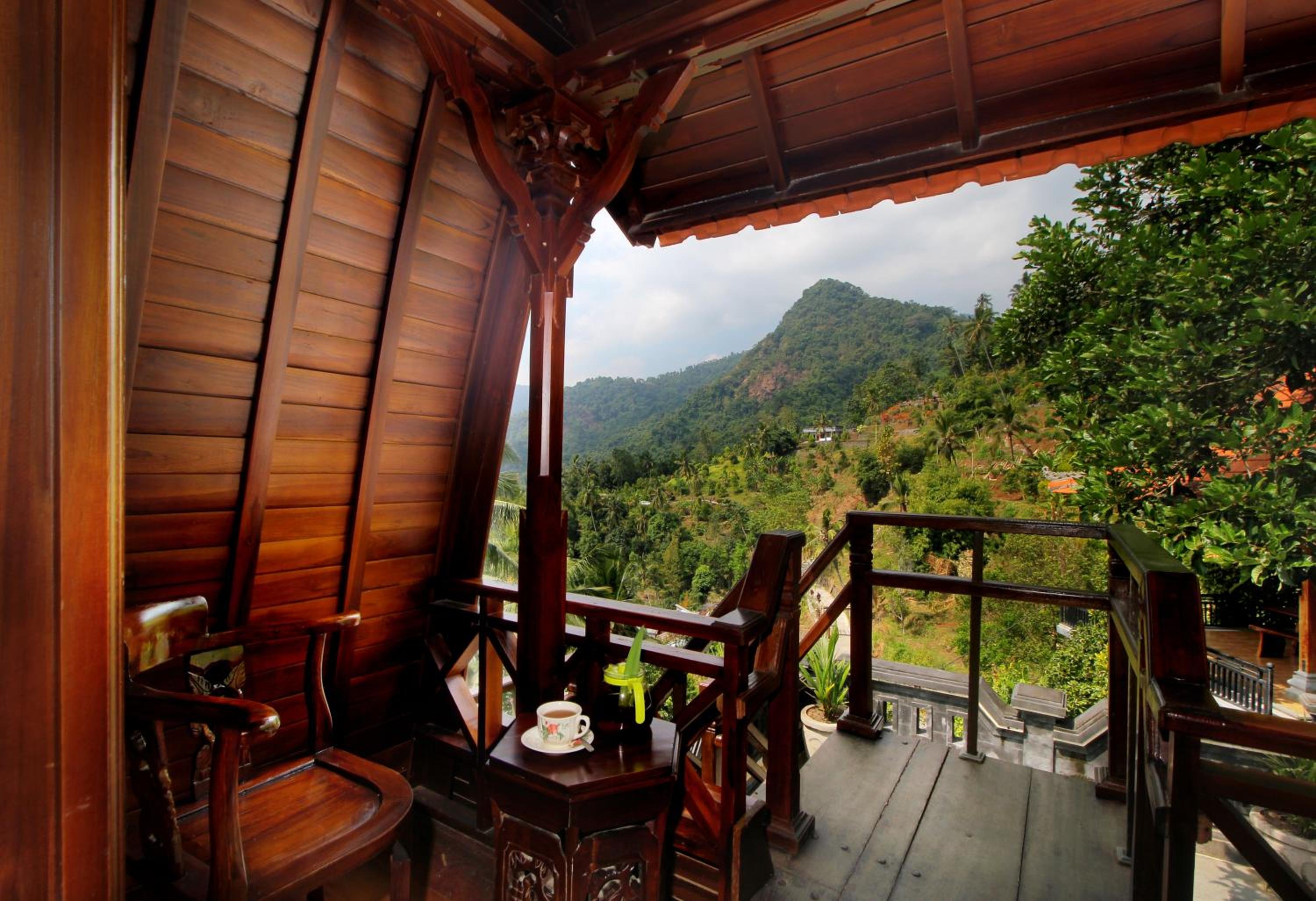 Traditional Balinese Lumbung House with Shared Toilet - Photo 37