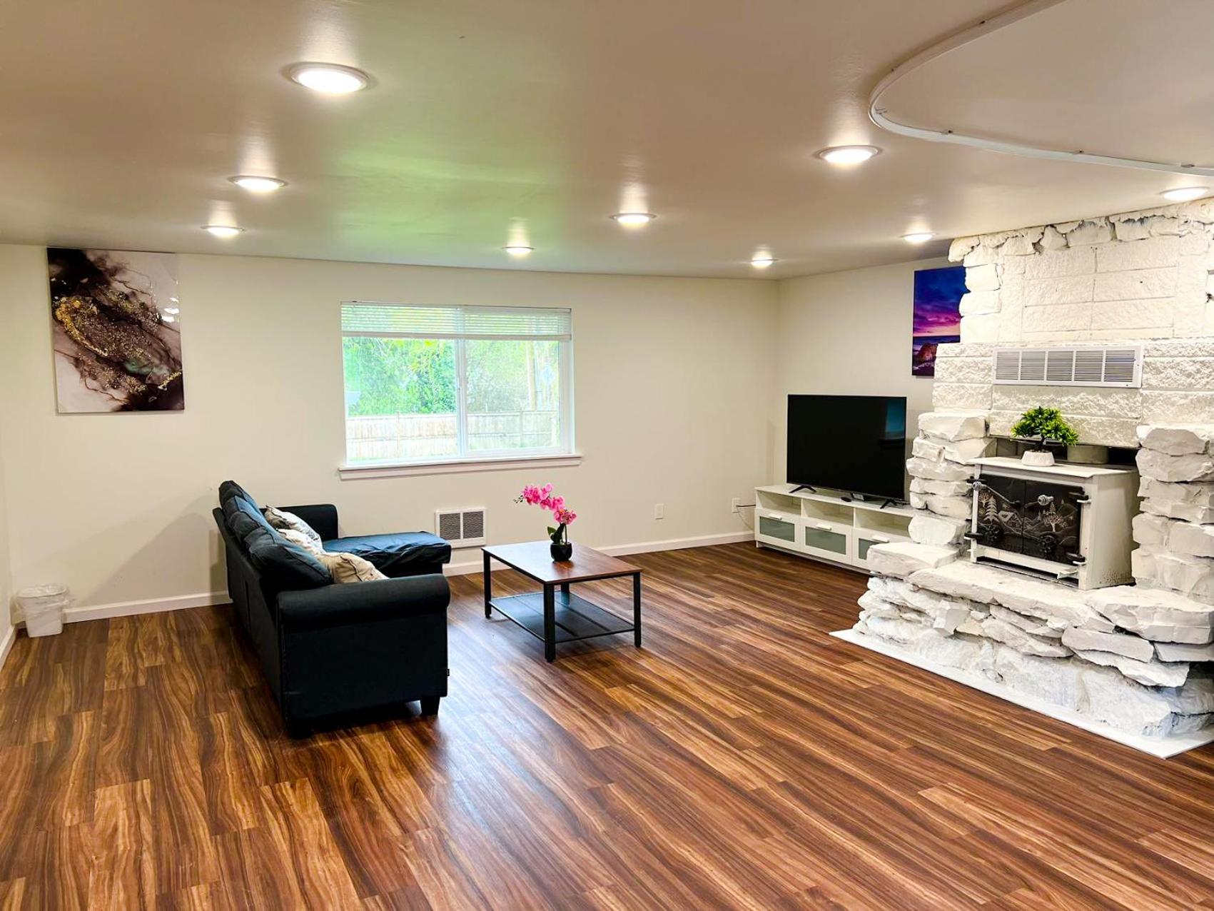 Two-Bedroom Apartment photo 1
