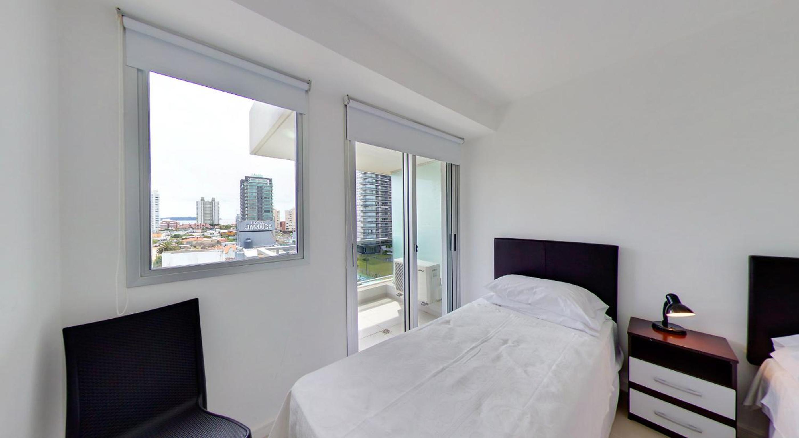 Two-Bedroom Apartment Sea View