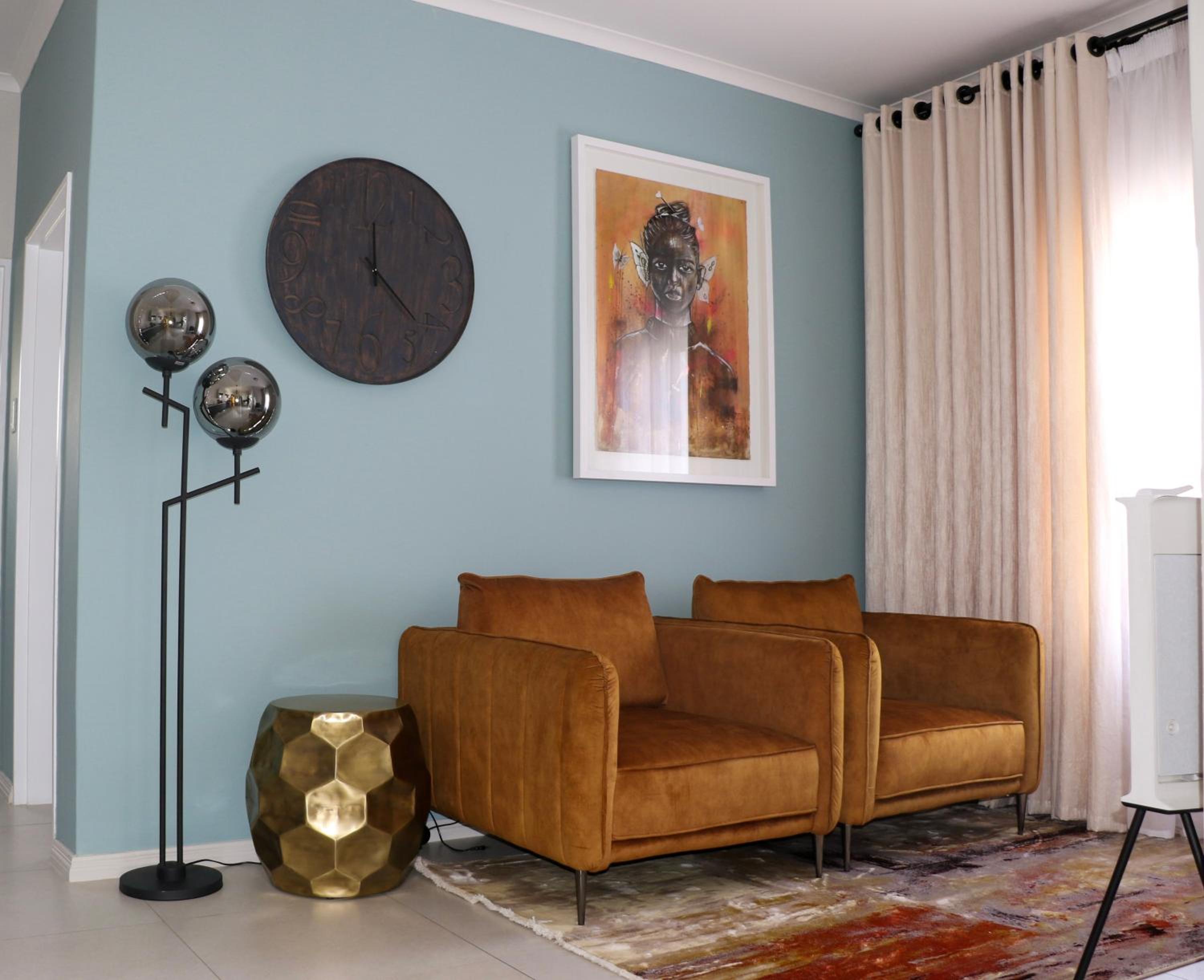 One-Bedroom Apartment photo 2