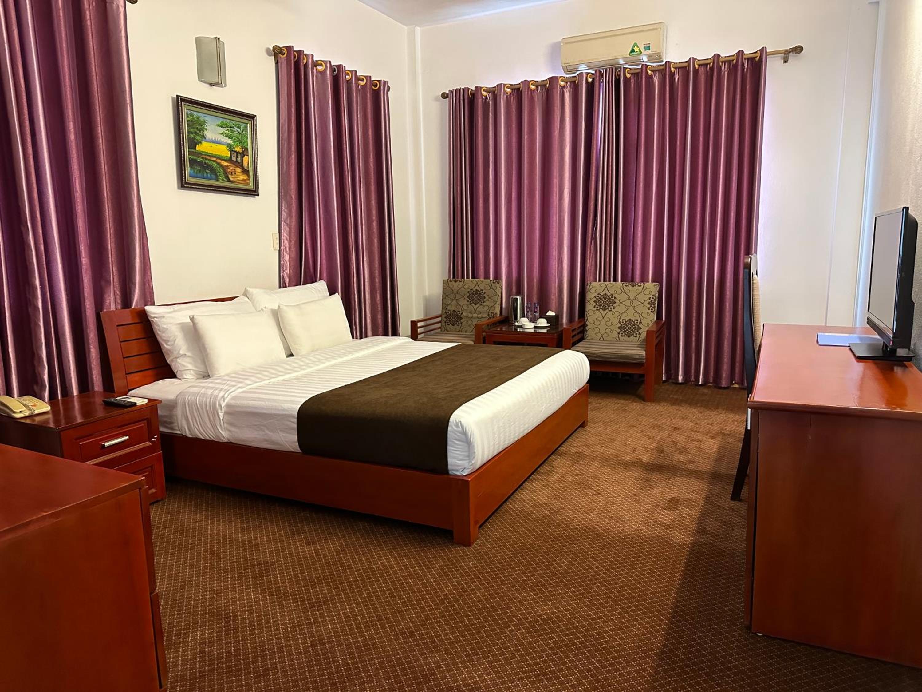 Deluxe Double Room with Balcony photo 1
