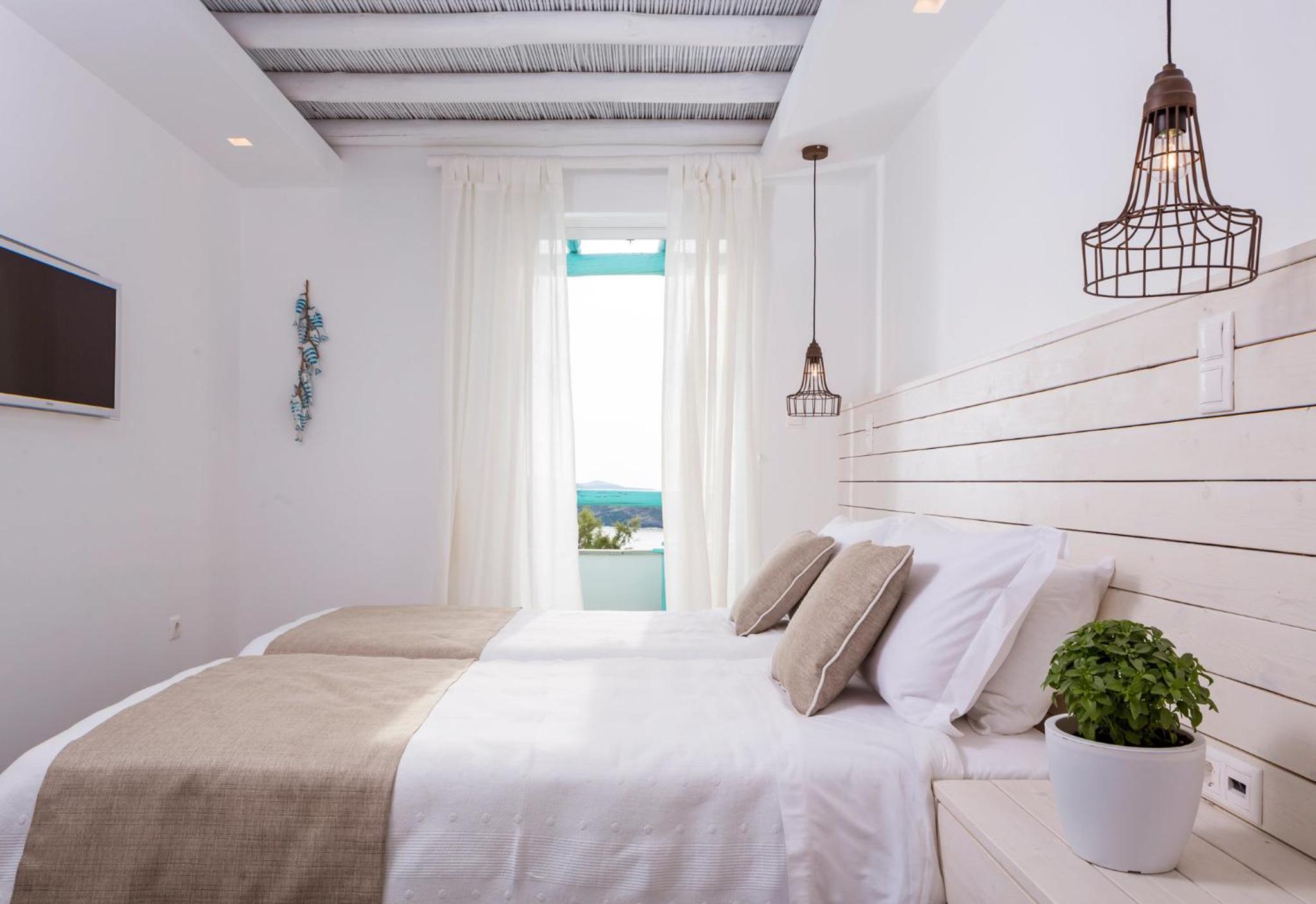 Deluxe Double or Twin Room - Photo 7