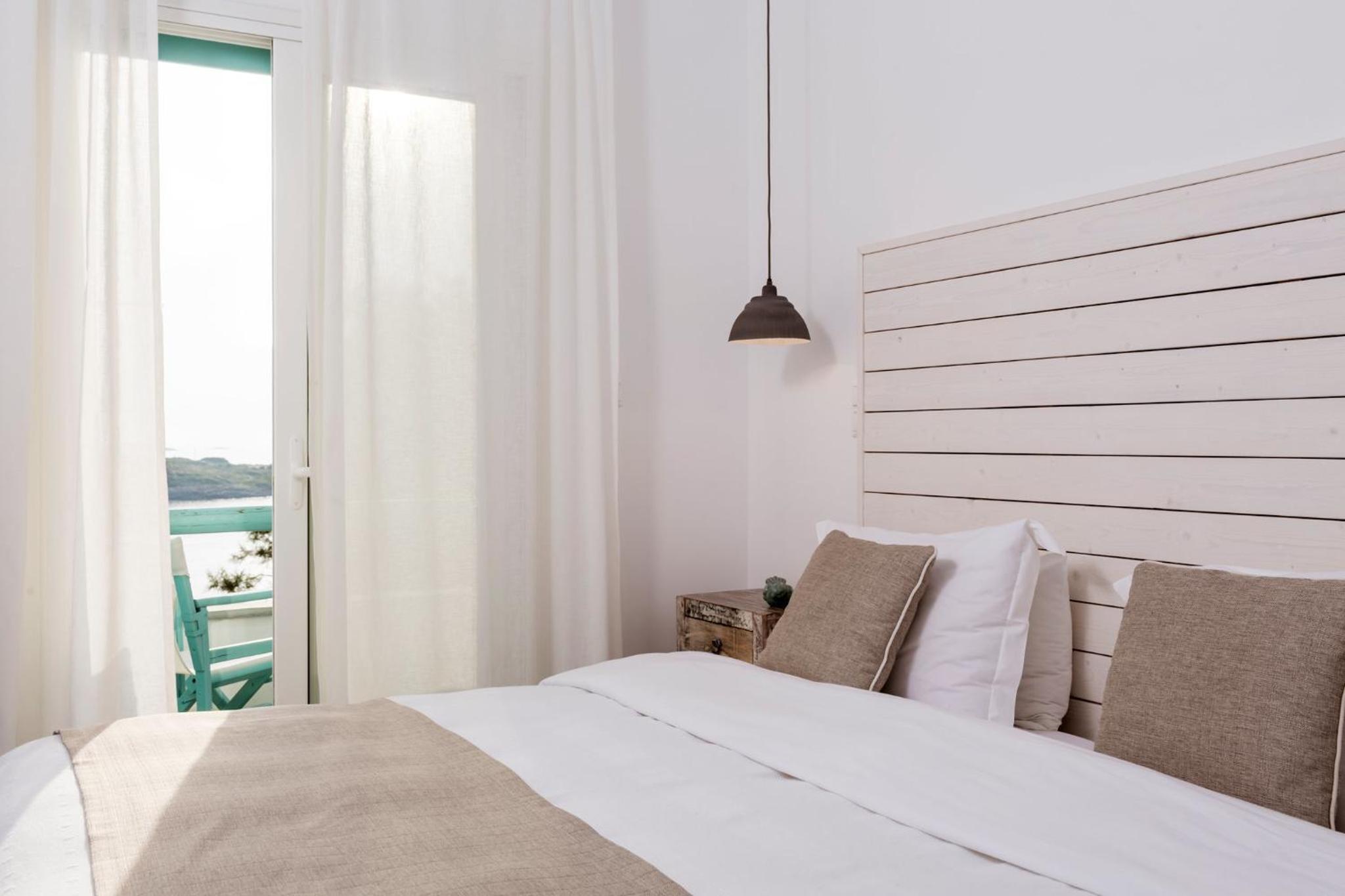 Deluxe Double or Twin Room - Photo 11