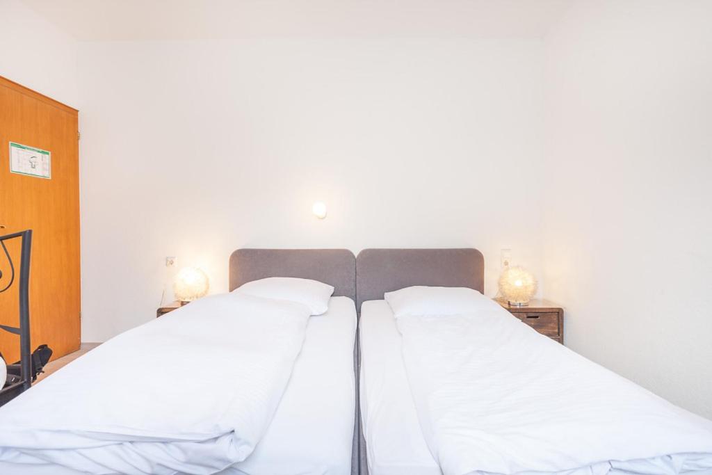 Double Room - Photo 4