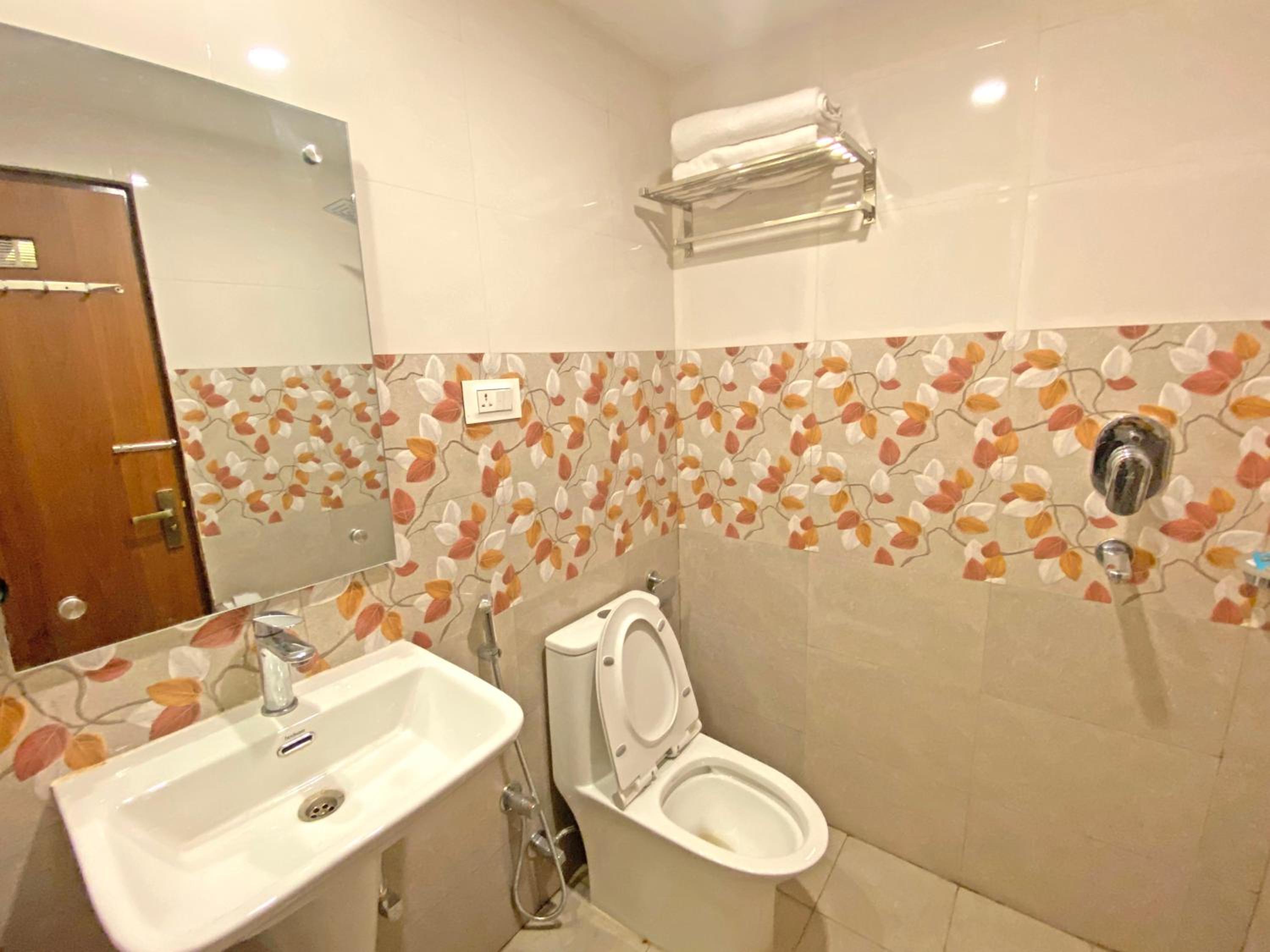 Deluxe Single Room - Photo 10