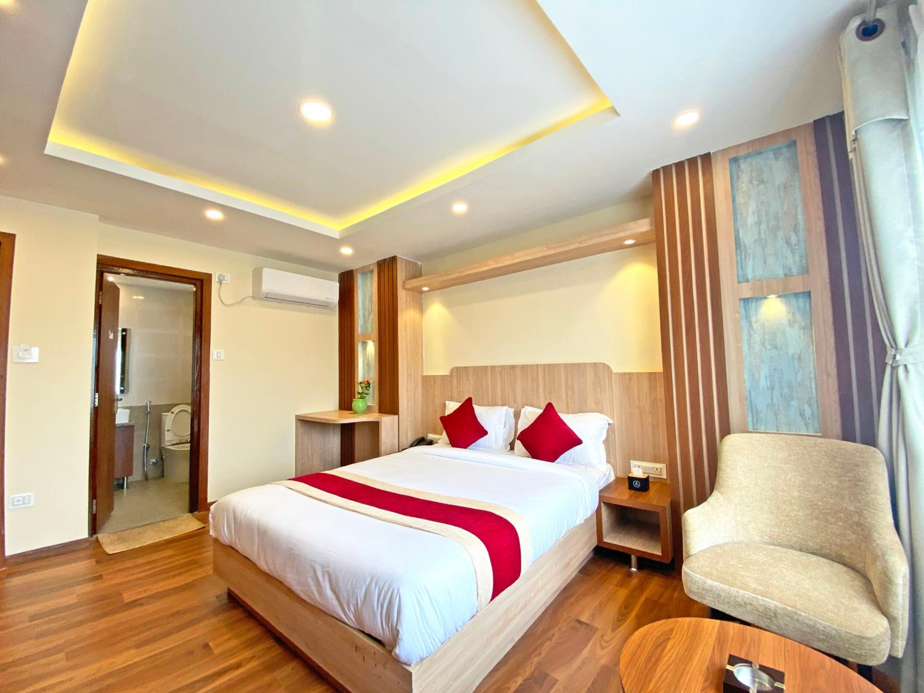 Deluxe Single Room - Photo 13