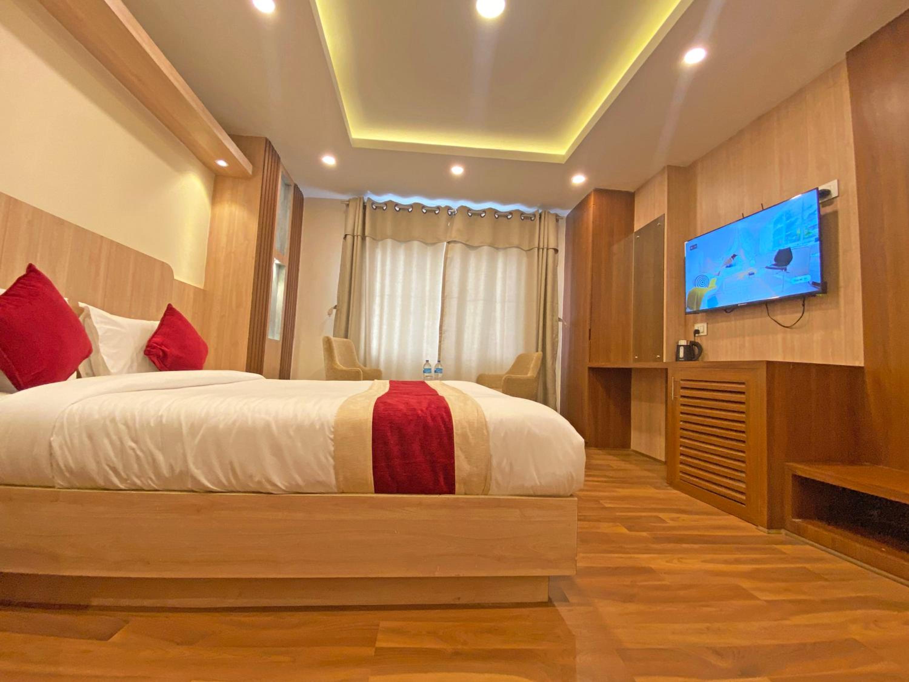 Deluxe Single Room - Photo 15