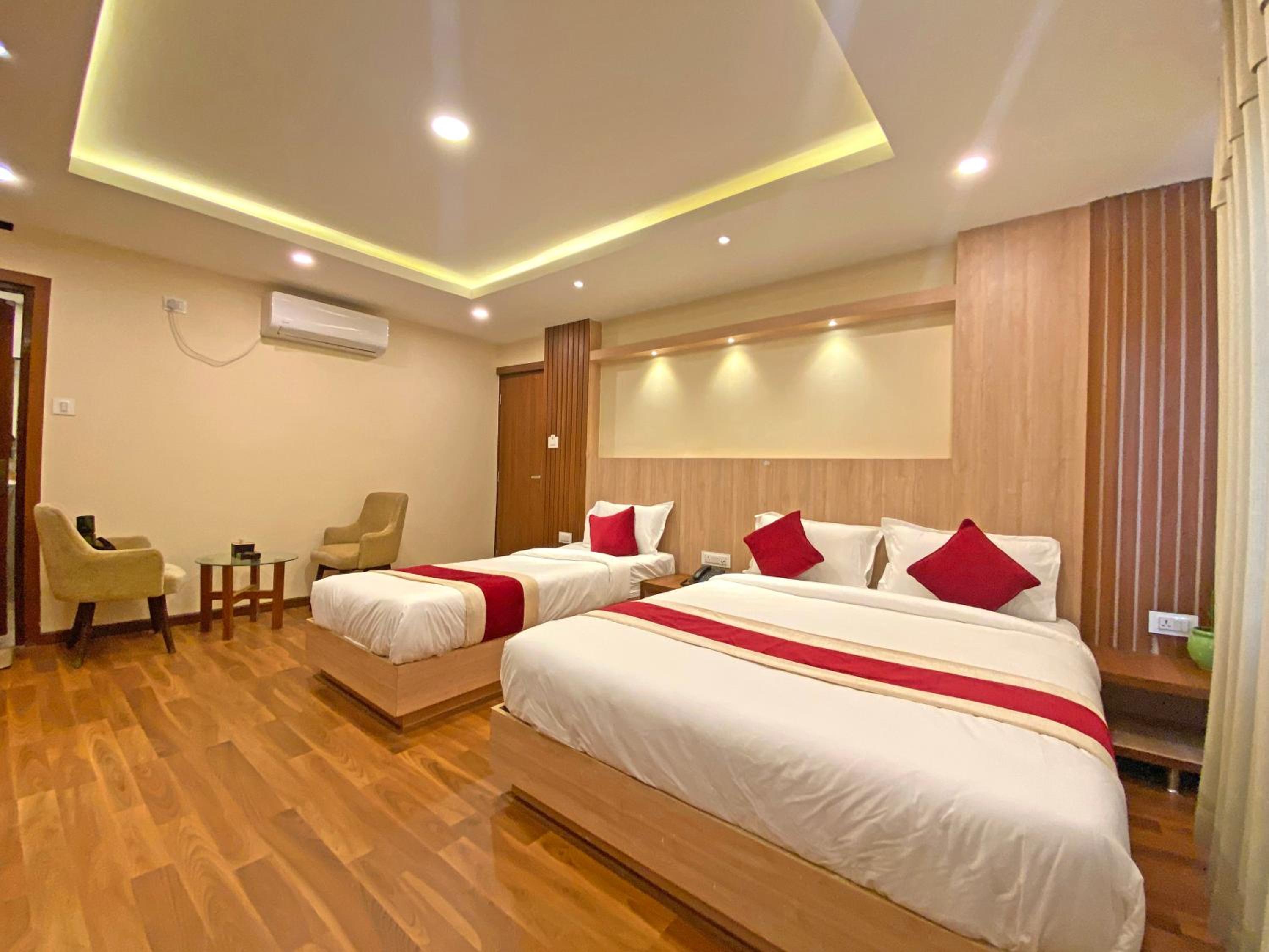 Deluxe Double Room - Photo 24