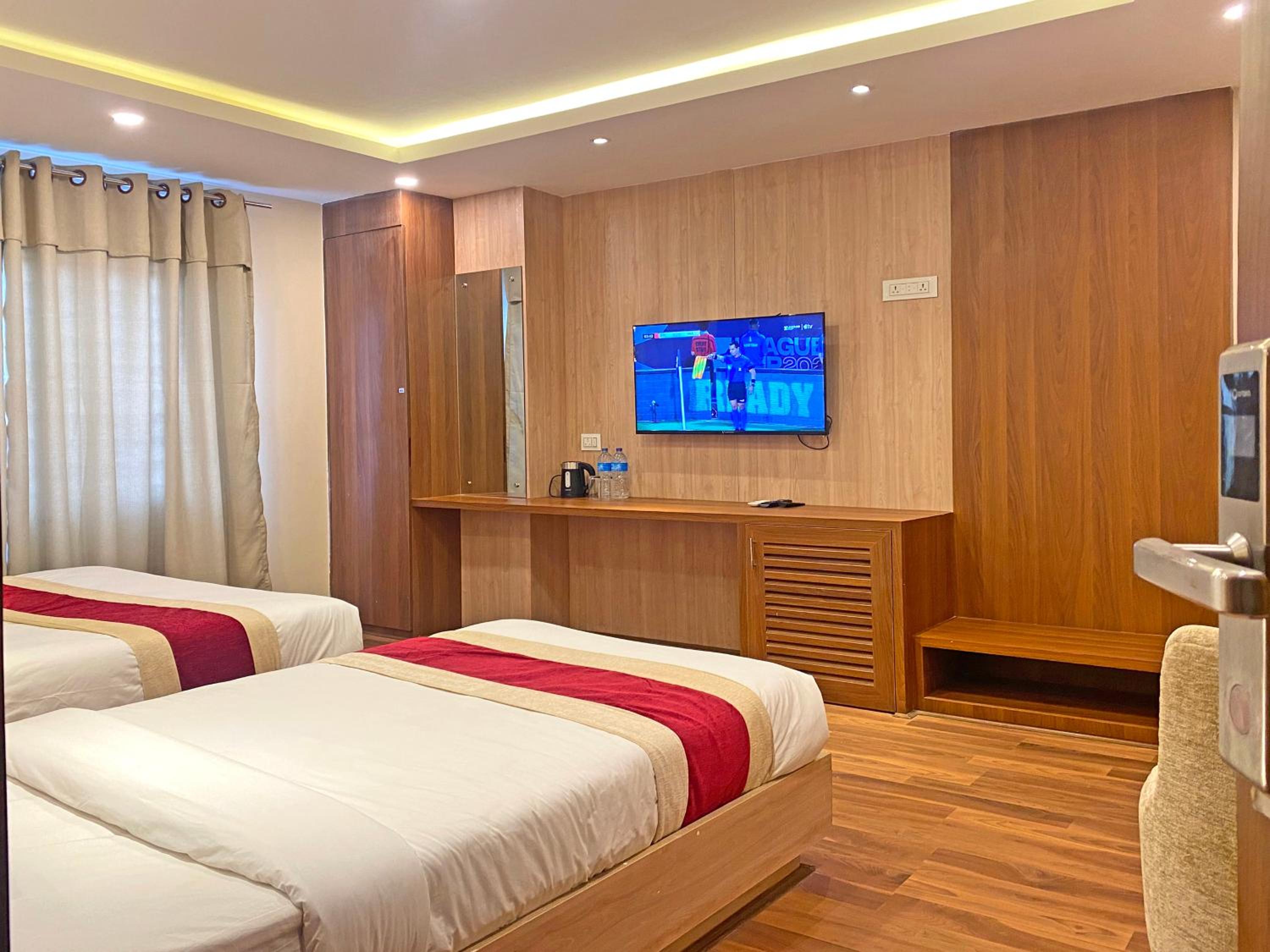 Deluxe Double Room - Photo 3