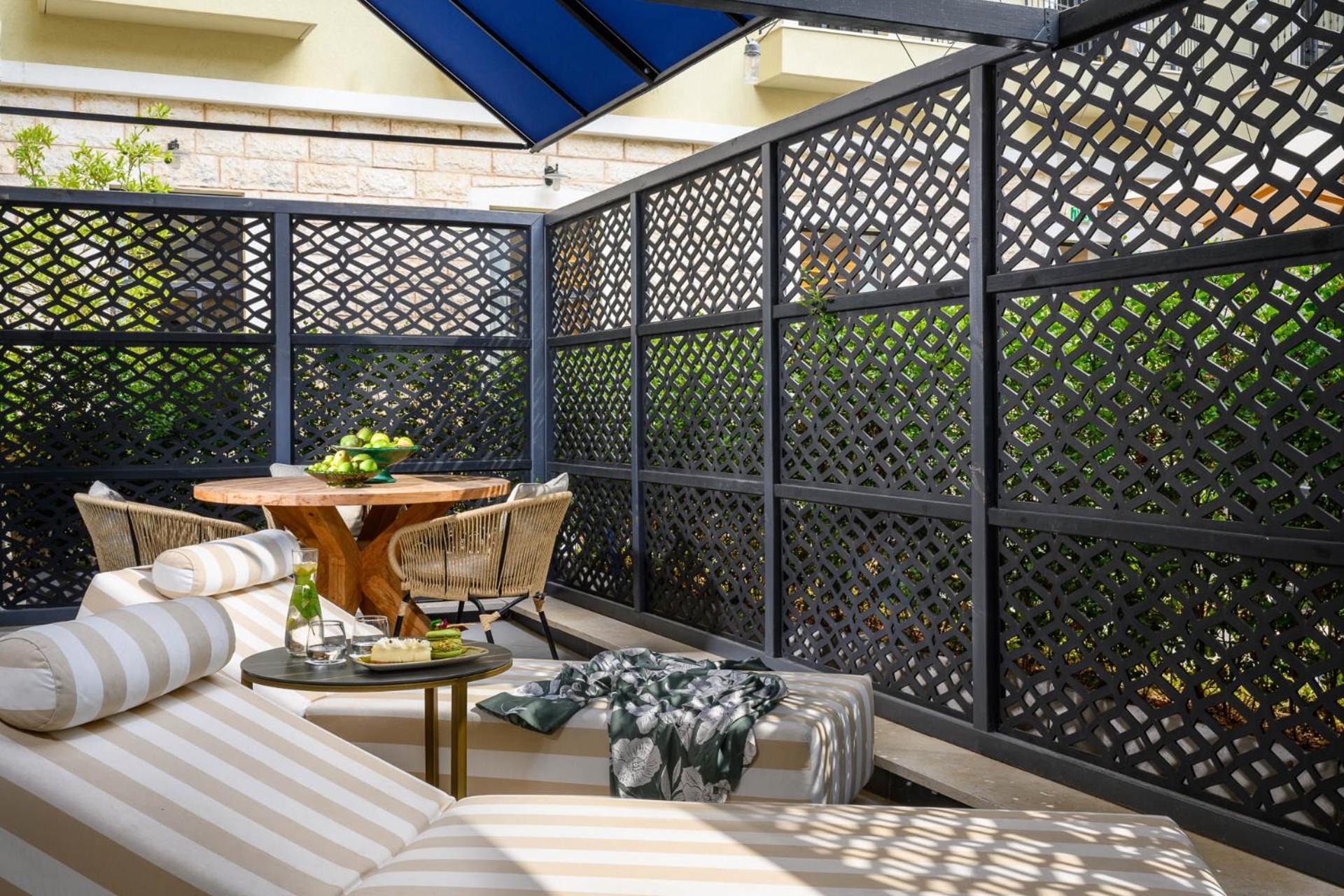Garden Suite thumbnail 6