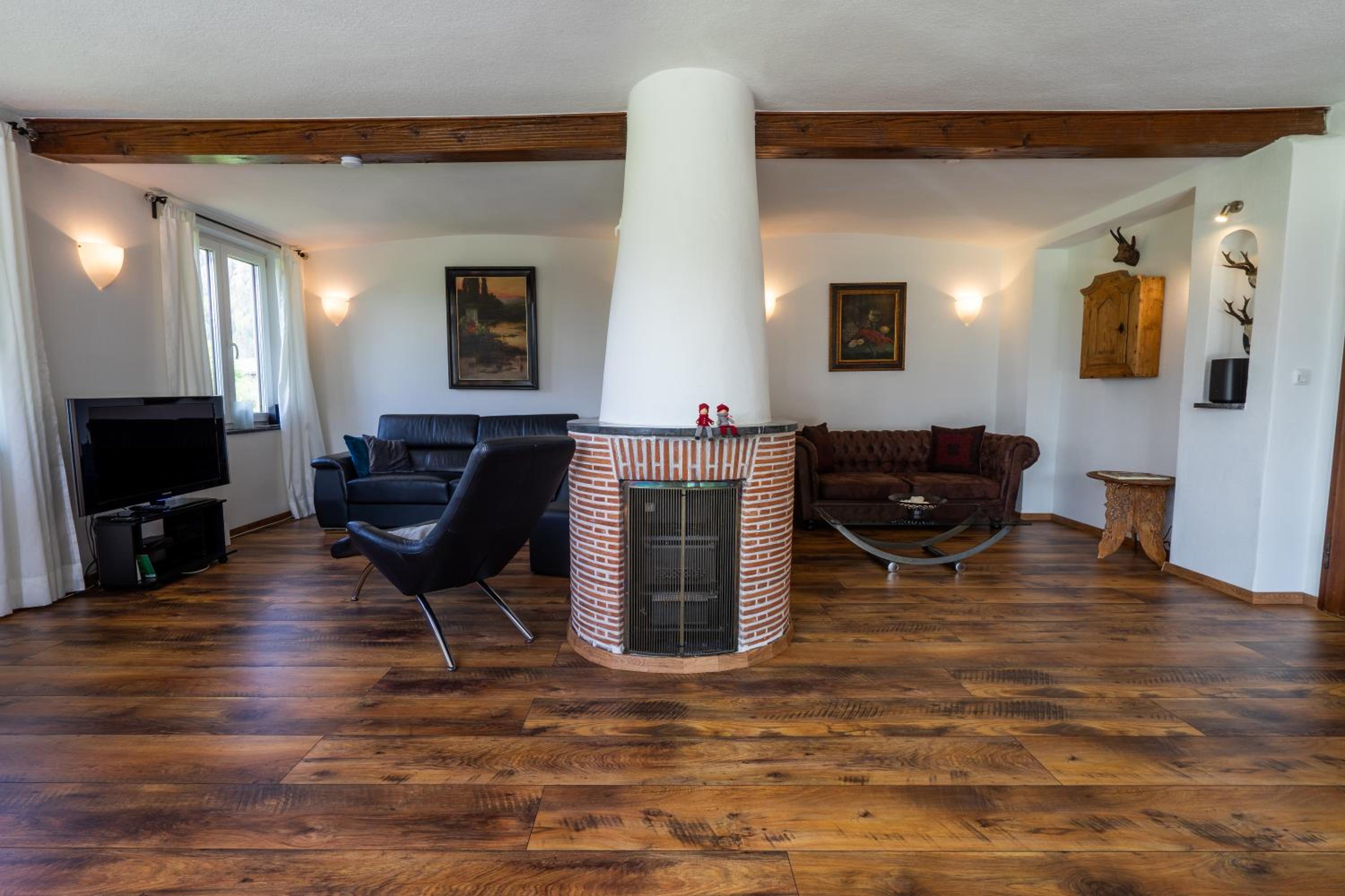 Four-Bedroom House photo 1