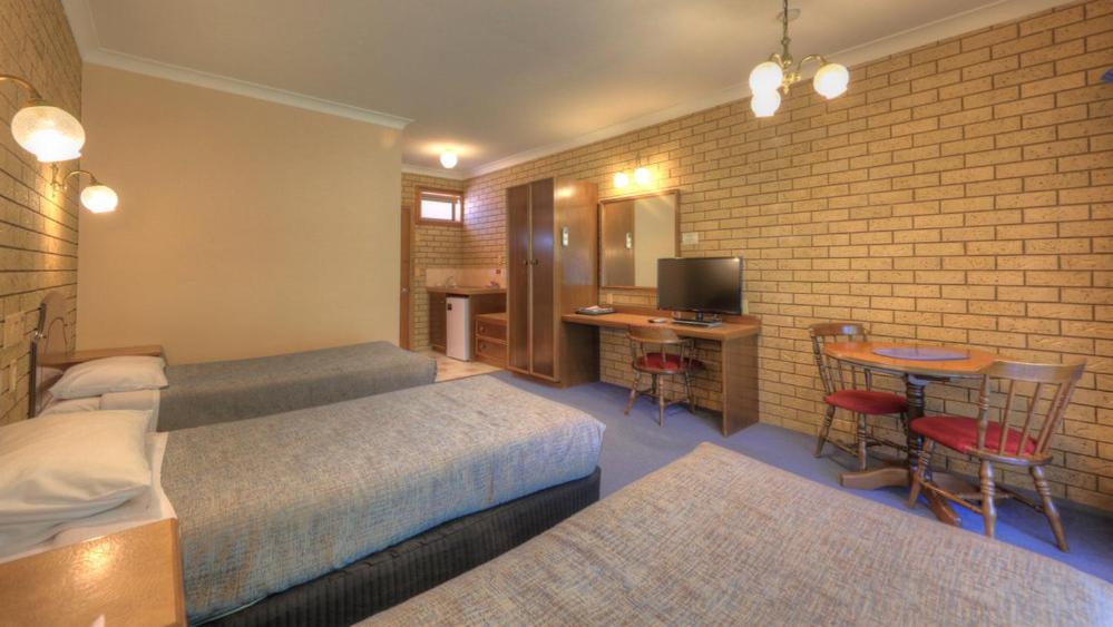 Triple Room