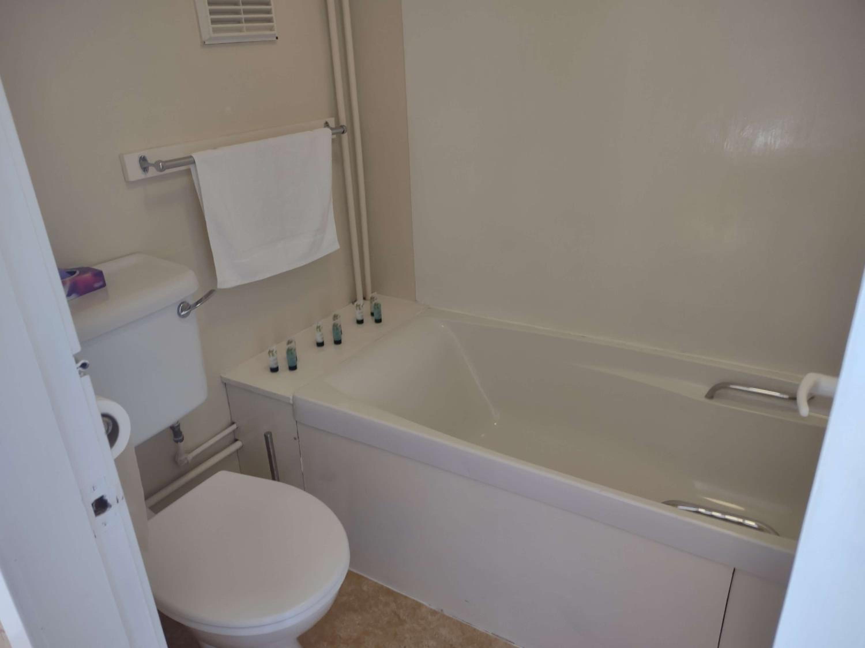 Triple Room - Photo 5
