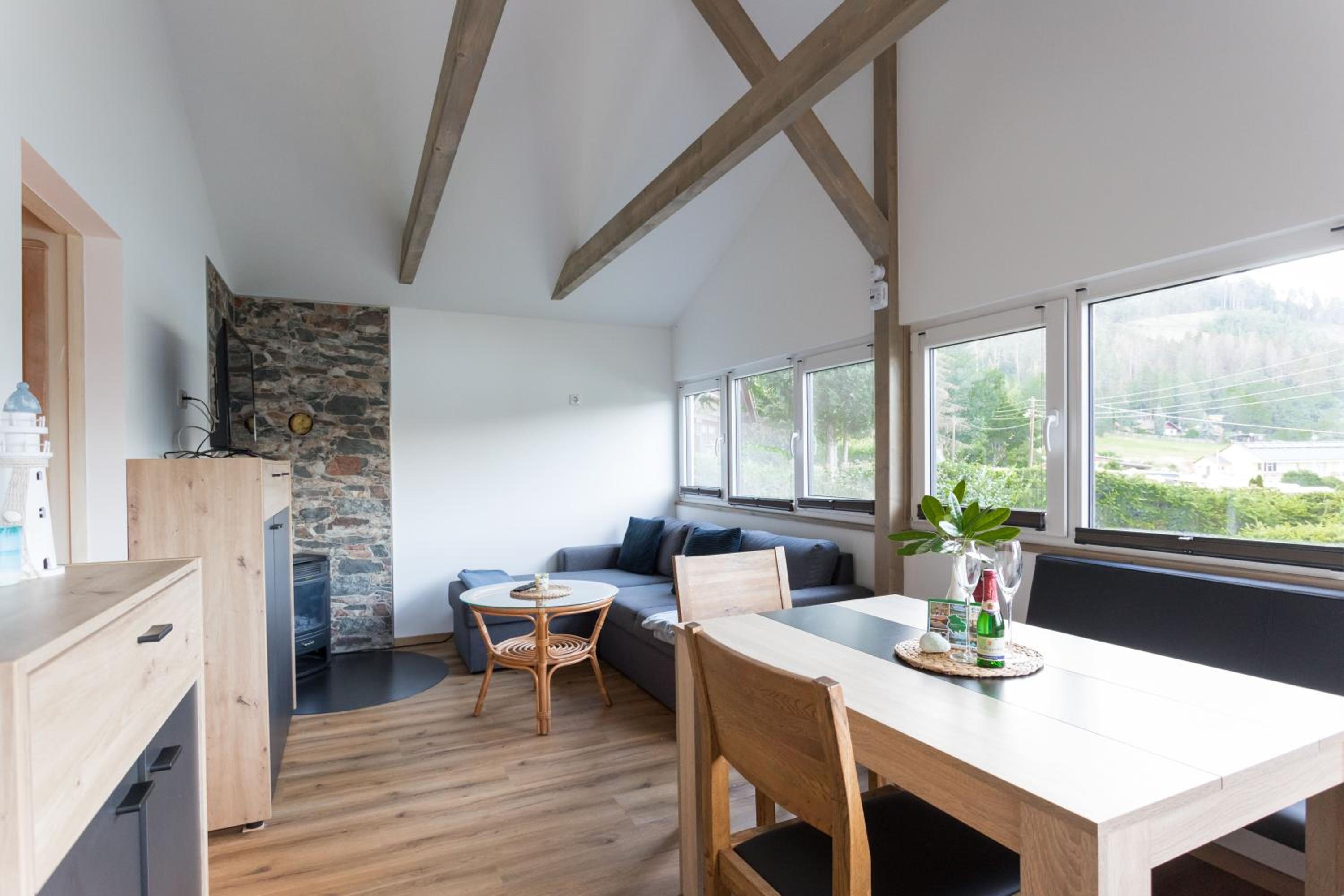 One-Bedroom House photo 1