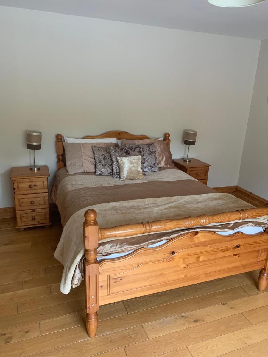Deluxe Double Room with Shower - Photo 3