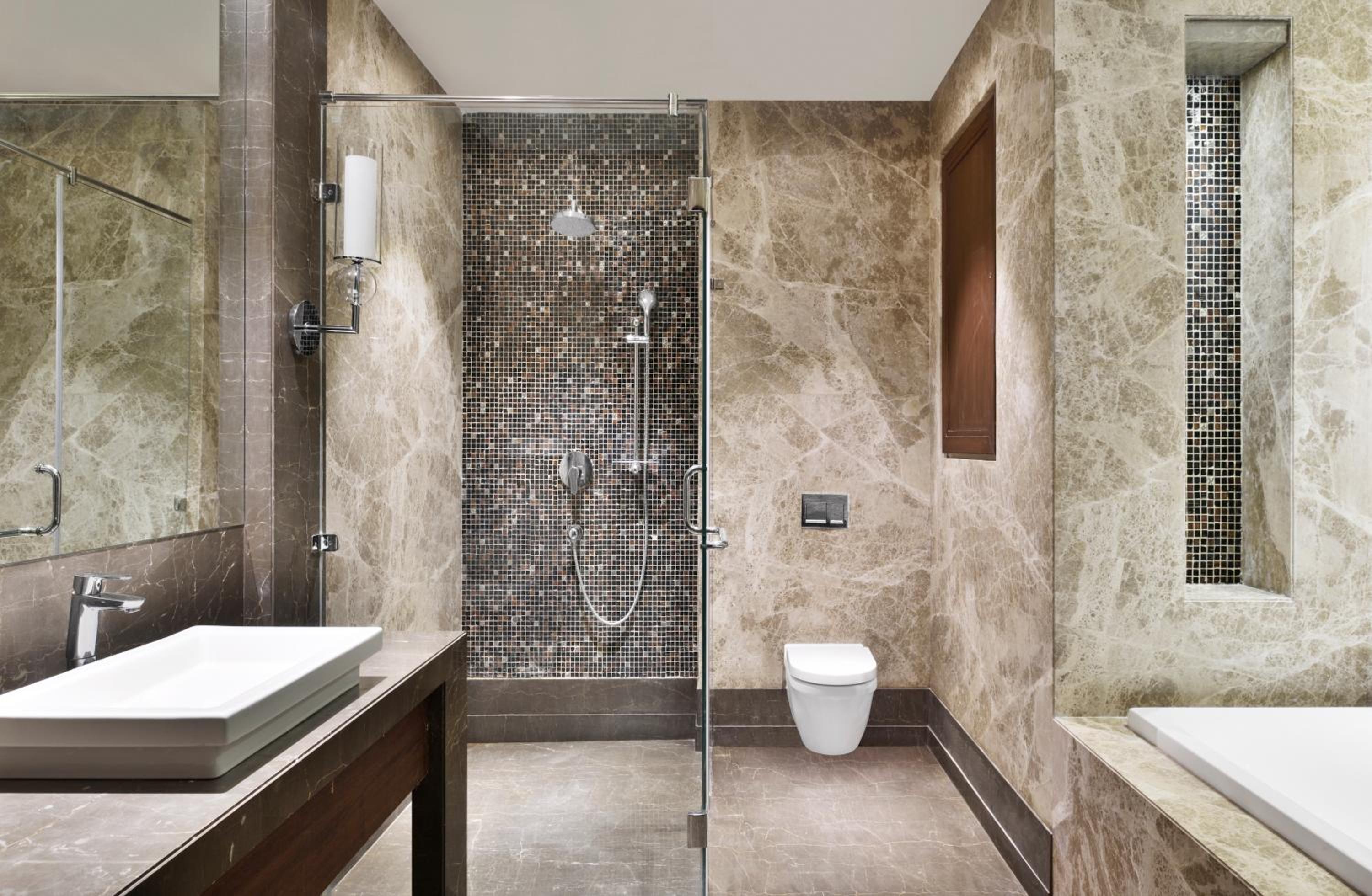 Royal Suite, Suite, 1 King, Sofa bed, City view, Club Lounge Access,Complimentary Cocktails/ Non Alcoholic beverages, Sat,Sun -1800-2000 hours, Legal dry days excluded photo 3