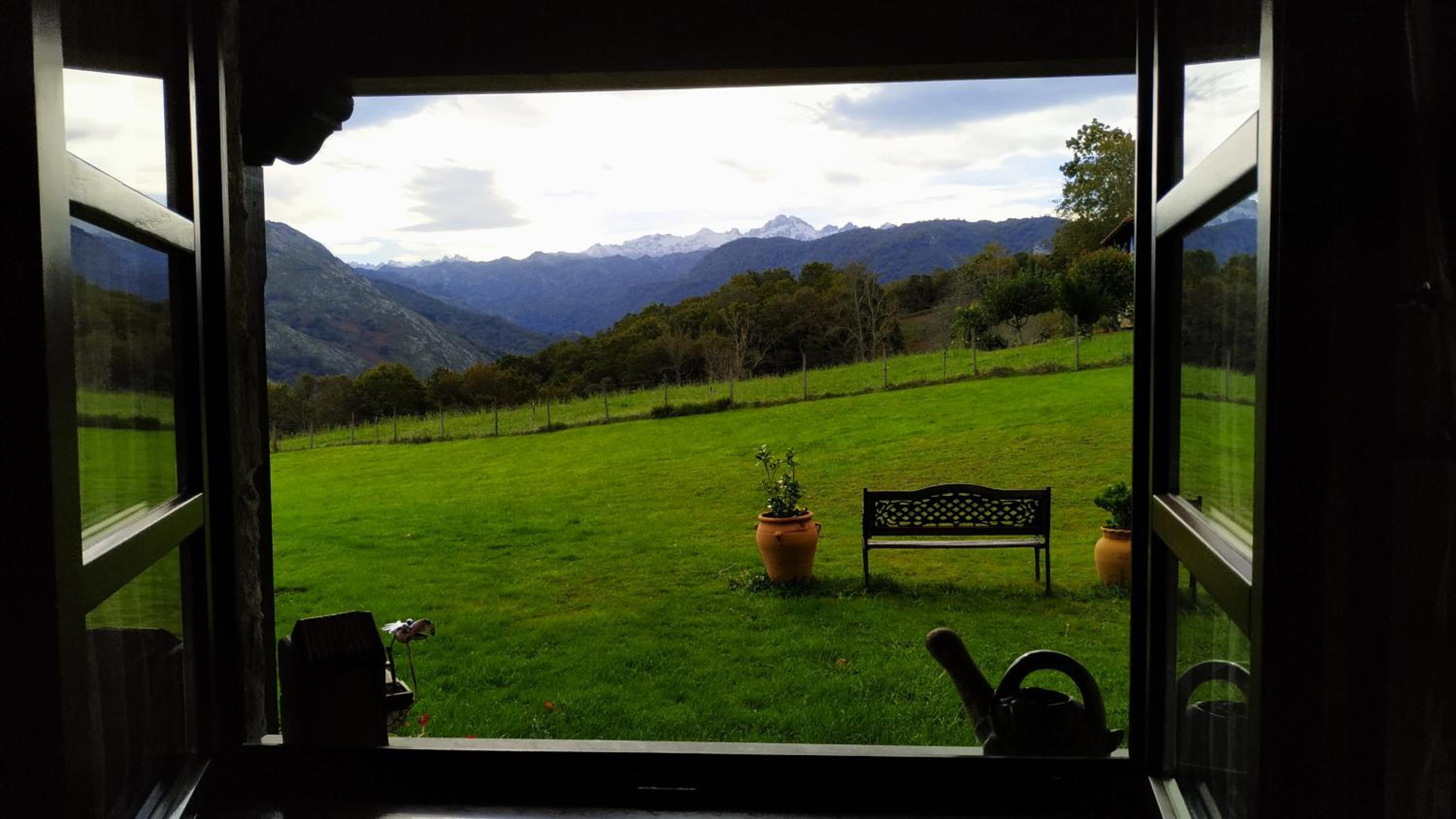 Double Room with Mountain View
