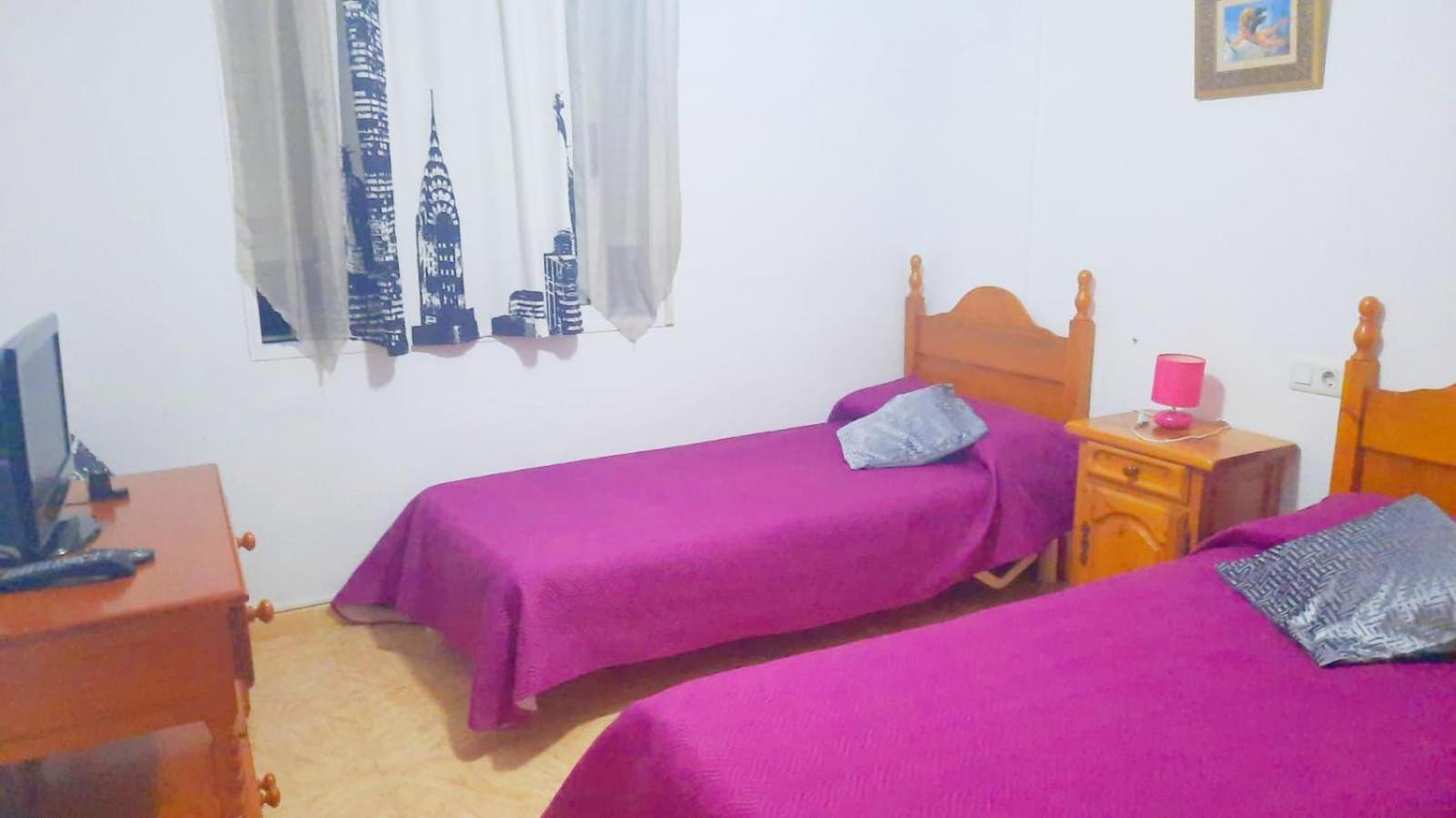 Standard Double Room with Shared Bathroom photo 3