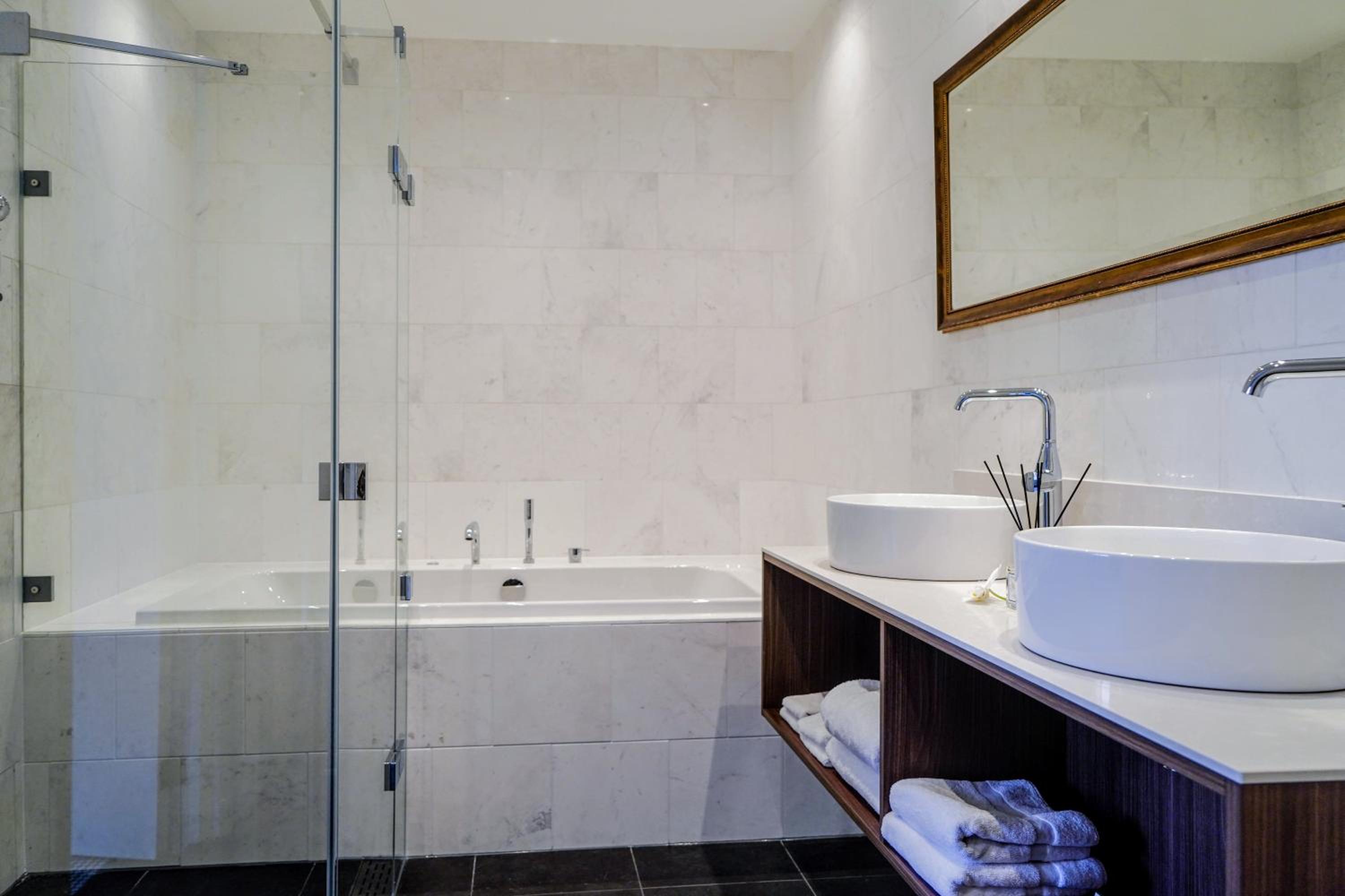 Suite with Terrace - Photo 2