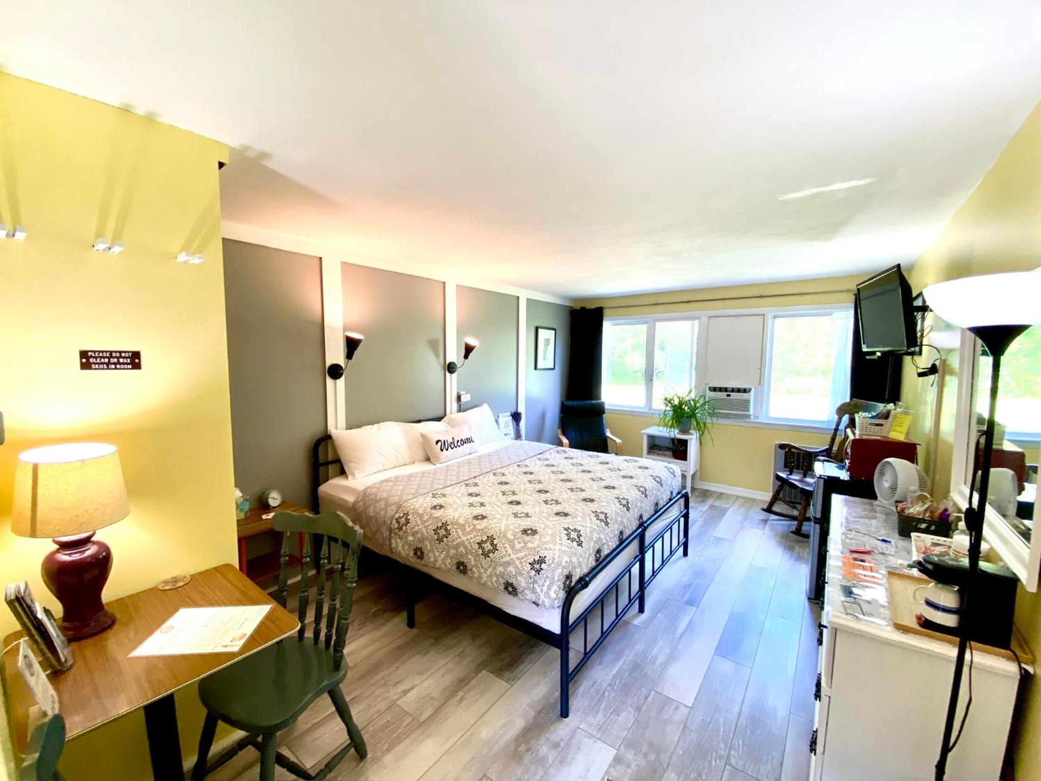 Classic King Room photo 1