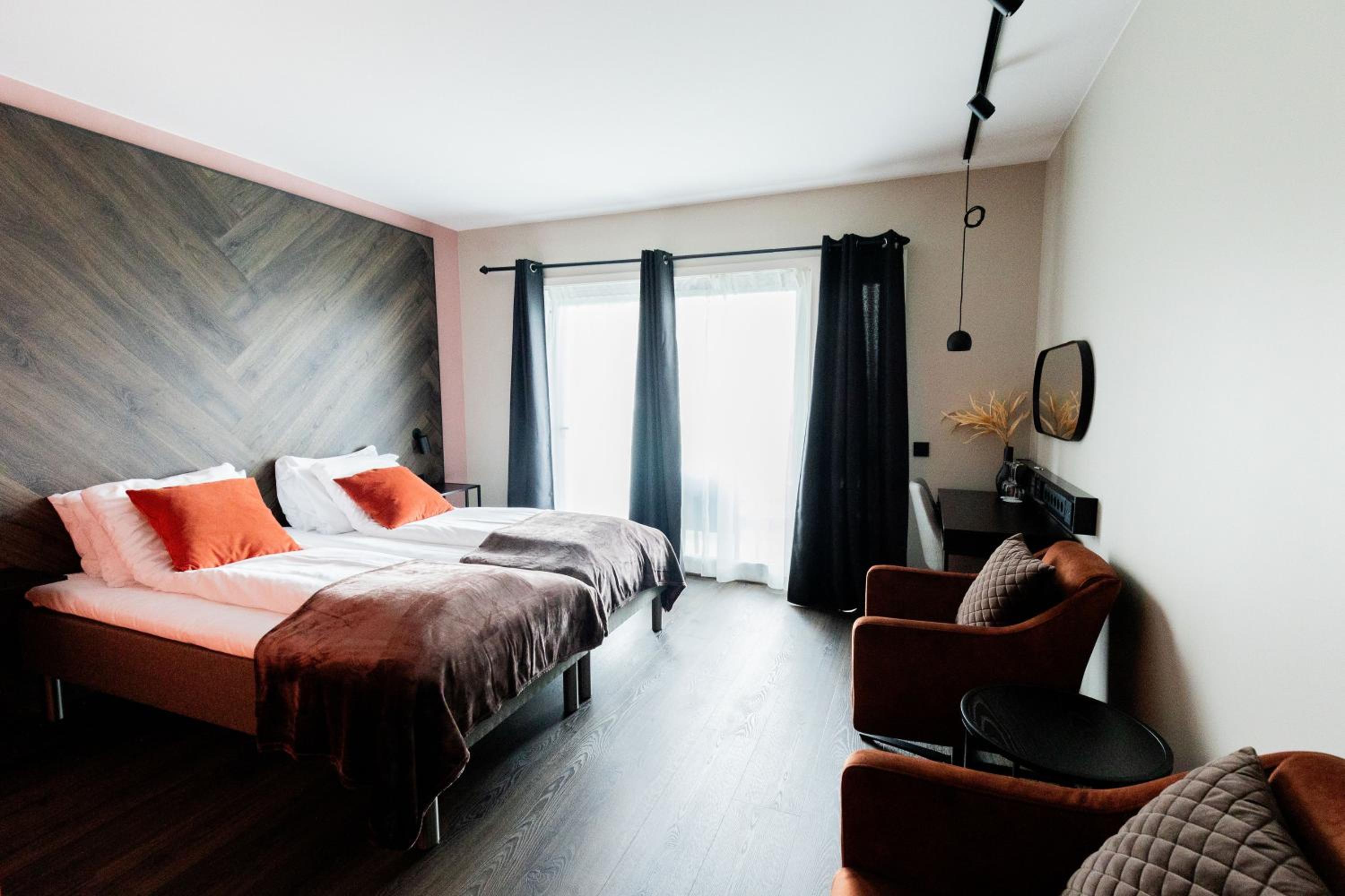 Double or Twin Room with Fjord View - Photo 1
