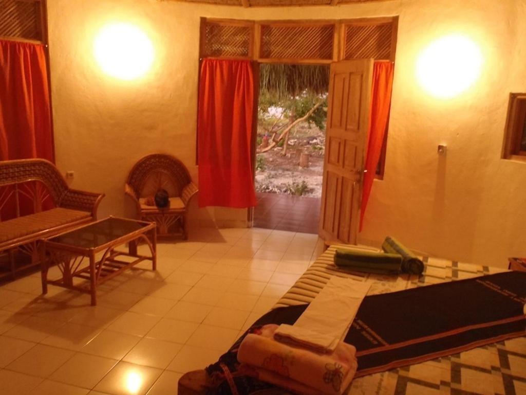 Double or Twin Room with Sea View photo 2