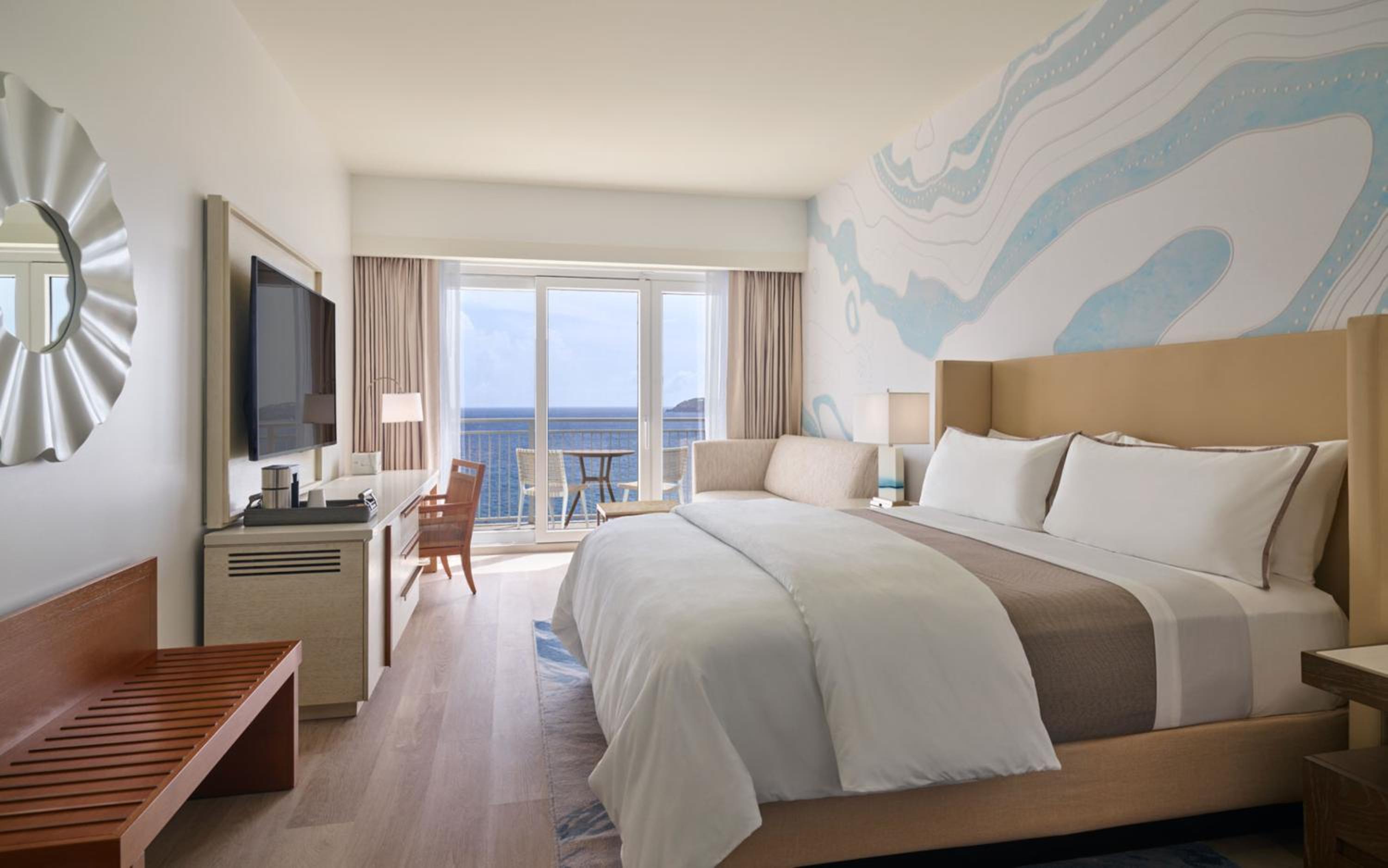 Deluxe King Room with Balcony and Ocean View