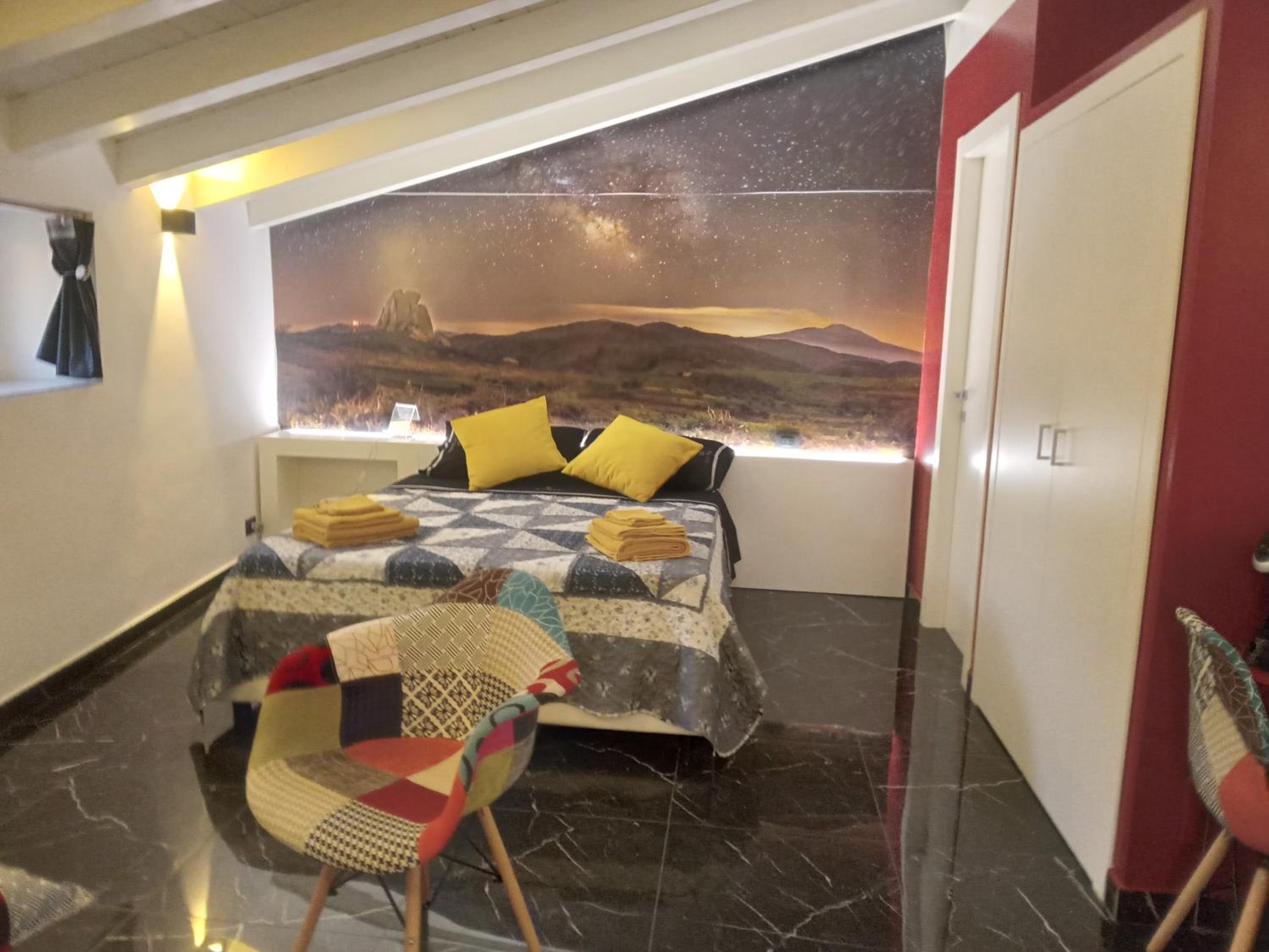 One-Bedroom House - Photo 17